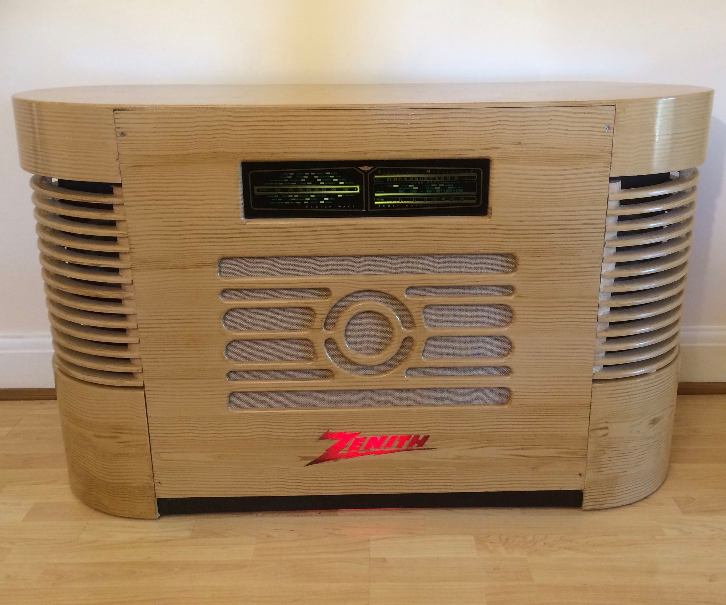 Retro Art Deco Radiogram Surround Sound Cinema Speaker