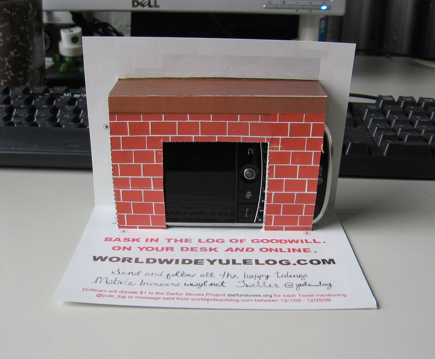 Worldwide Yule Log: Handmade Mobile App