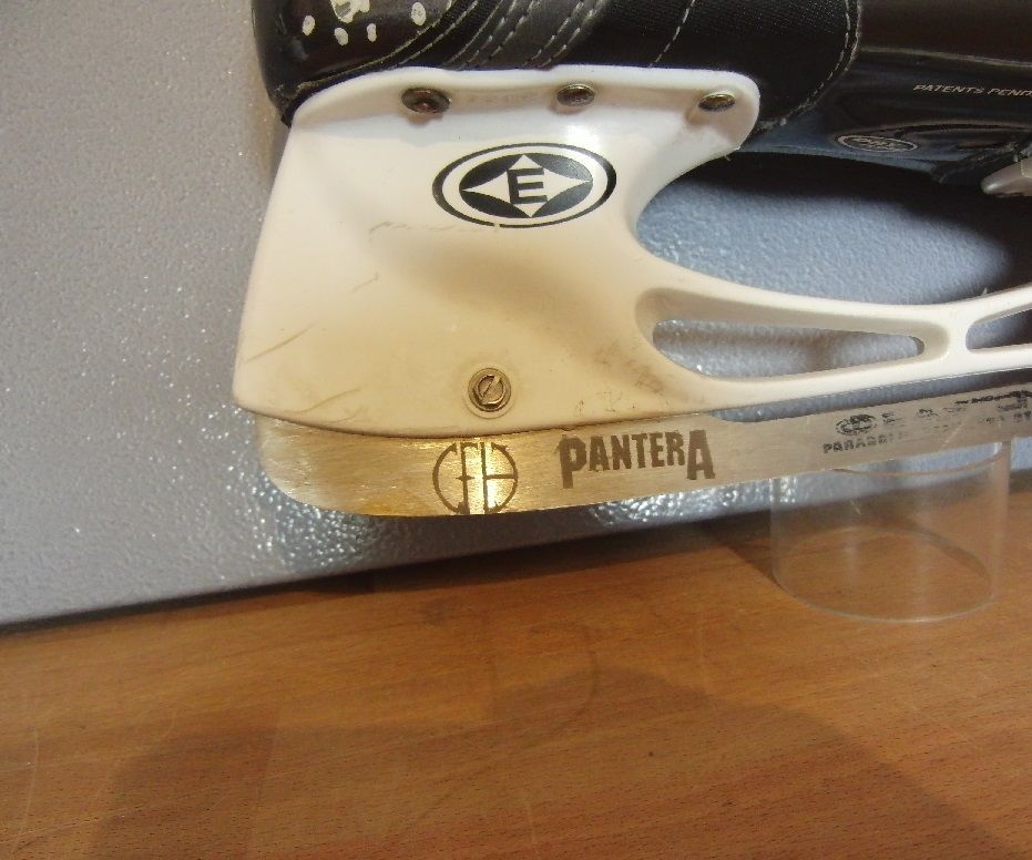 Etch / Tattoo a Knife or Skate Blade in 5 Min