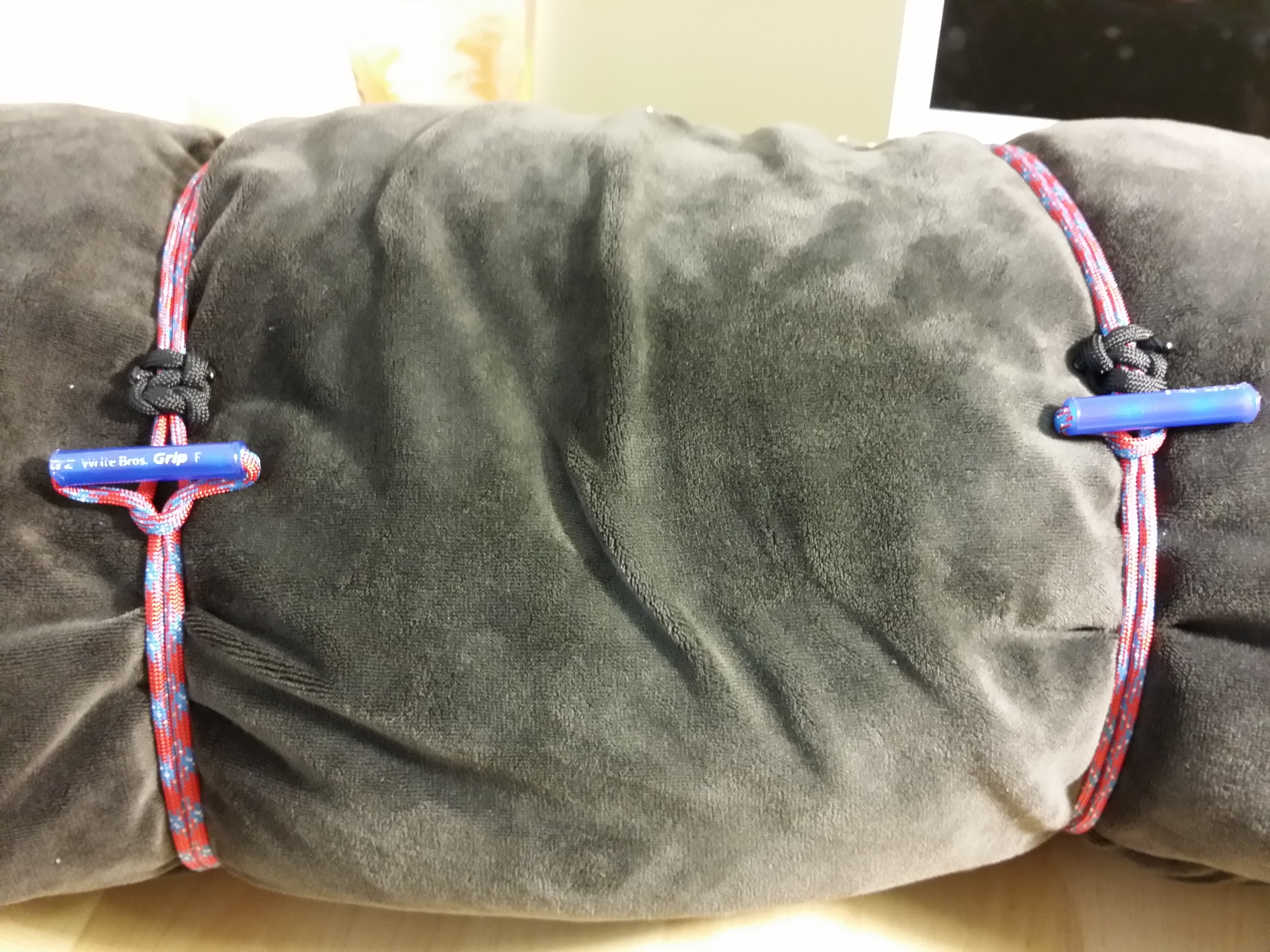 Paracord Blanket / Sleeping Bag Compression Strap With Handle I Made