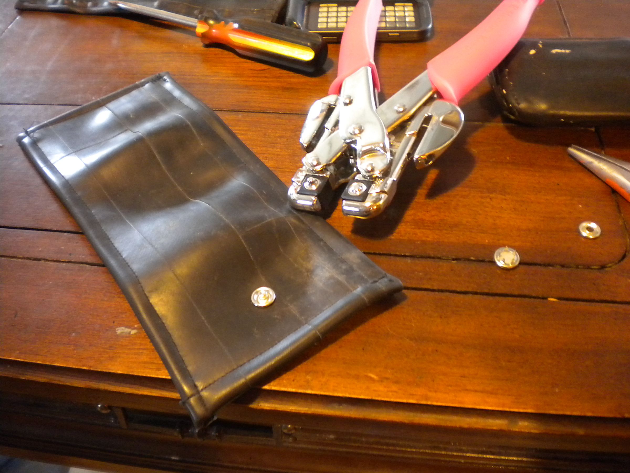 Bike Tube Wallet Male 5 Steps Instructables