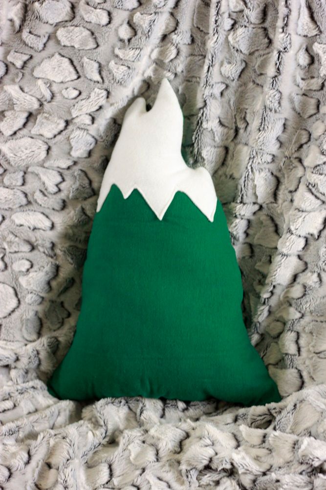 How to Make a Mountain Pillow