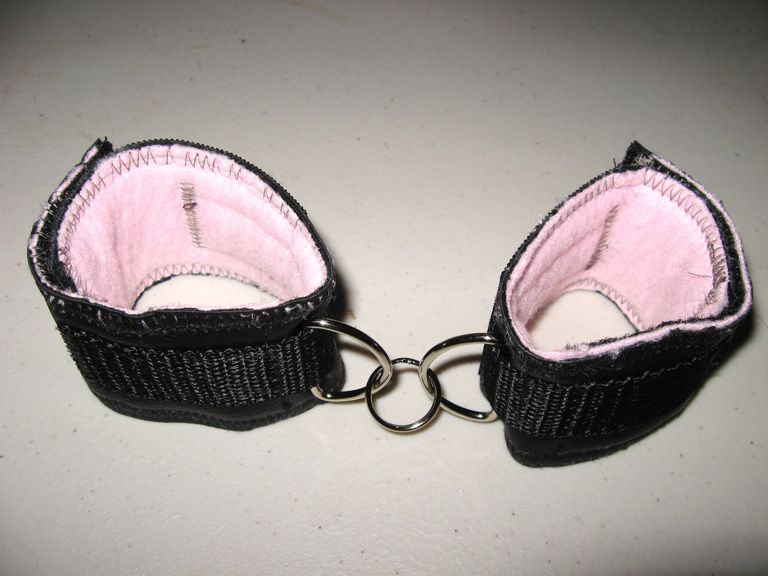 How to Sew Velcro Handcuffs