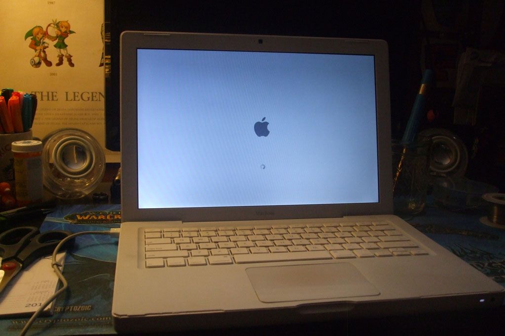 MacBook LCD Replacement Cheat