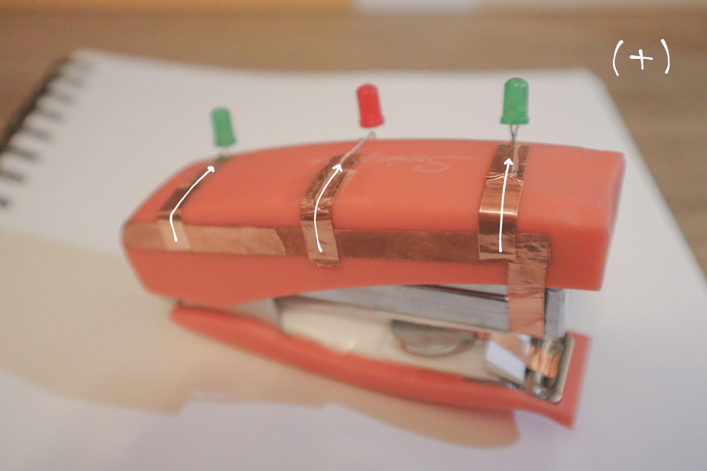 Creative Switch Light Up Christmas Stapler 5 Steps (with Pictures