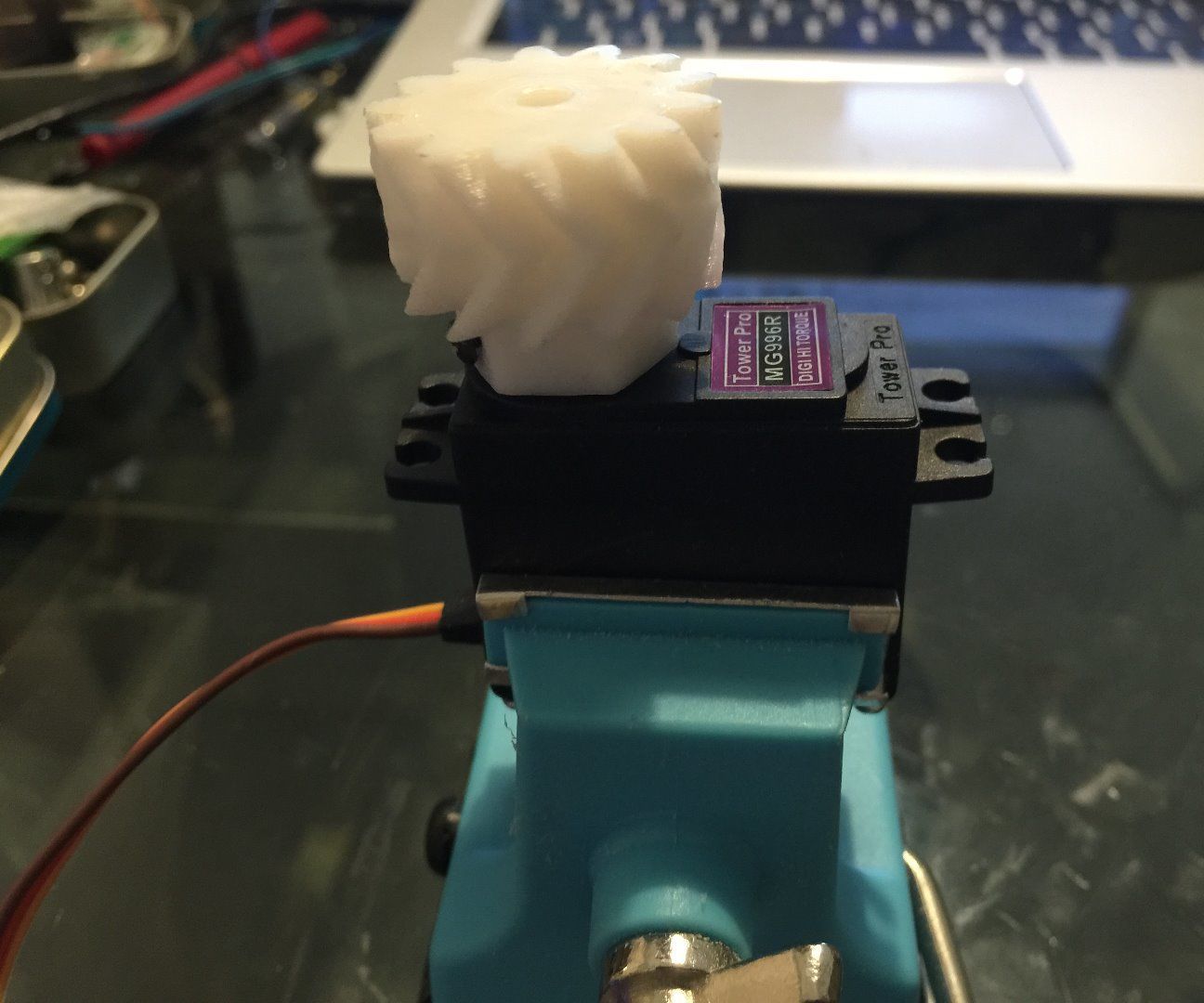 Circuit Specialists 180 Degree Servo Tower Modify to Continuous Servo Tower.