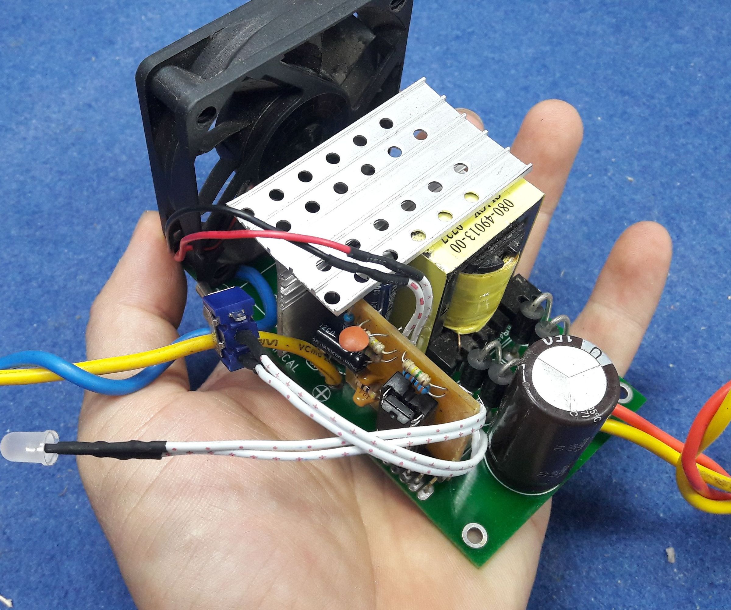 500W Power Inverter With Reverse Polarity Protection
