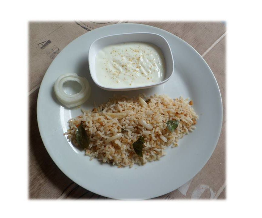 Garlic Rice With Lentil Spice Powder