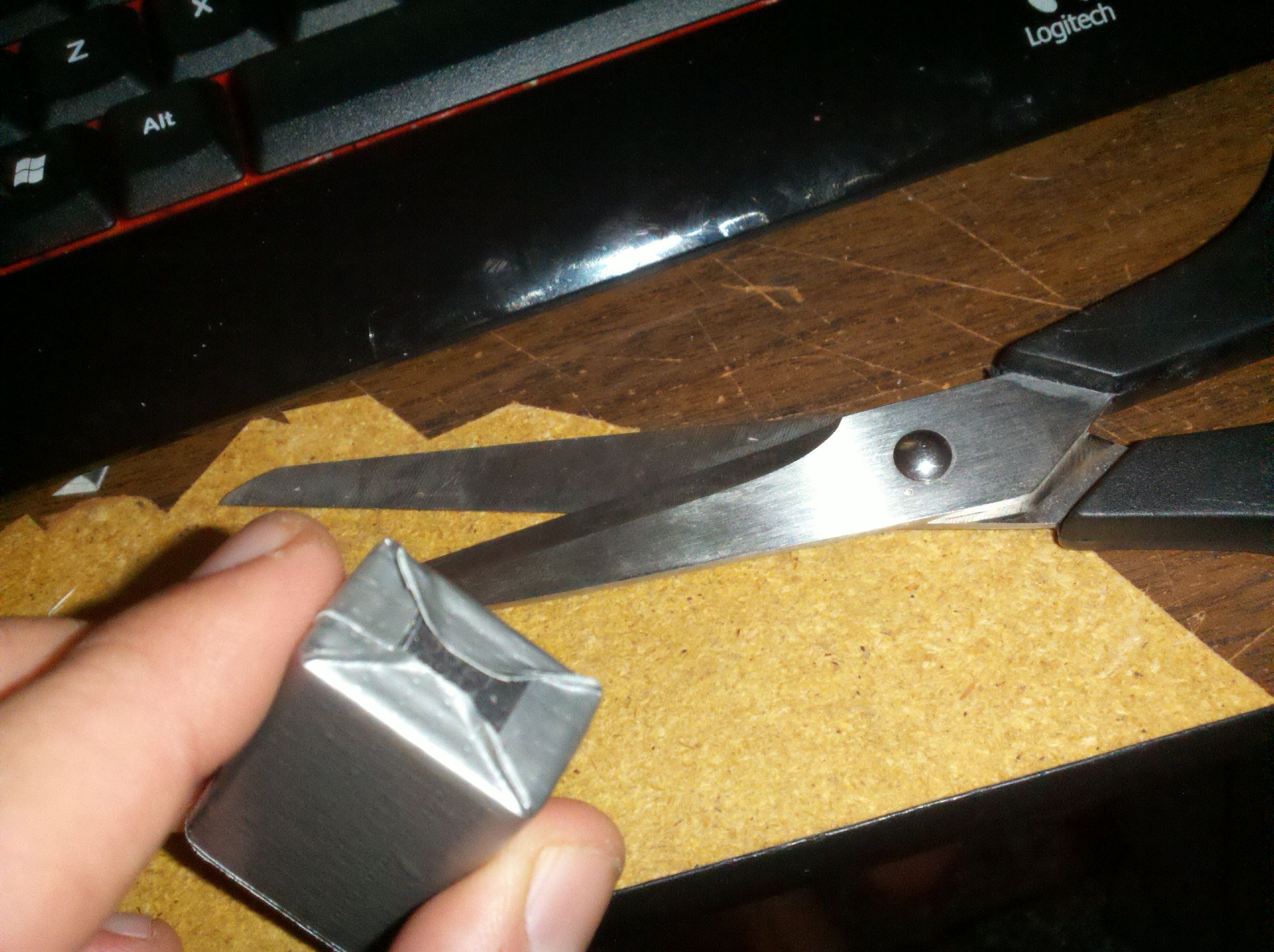 Improve 9v Batteries With Duct Tape! 5 Steps Instructables