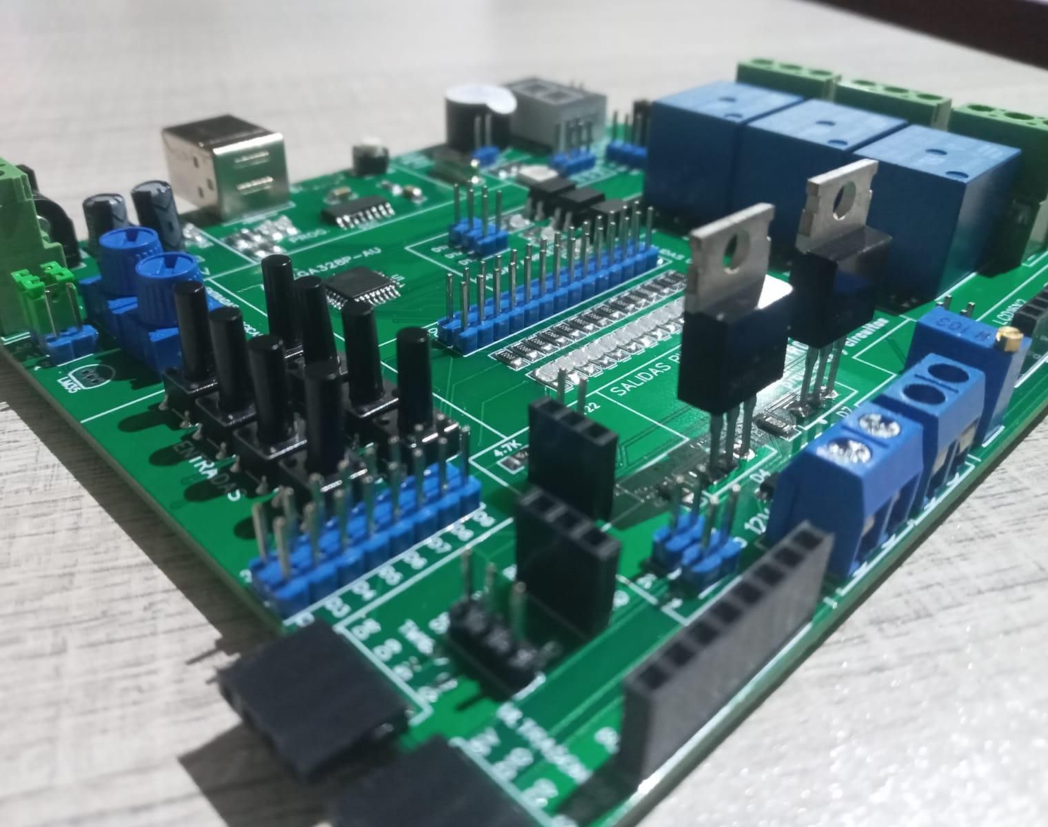 ARDUINO TRAINER V1