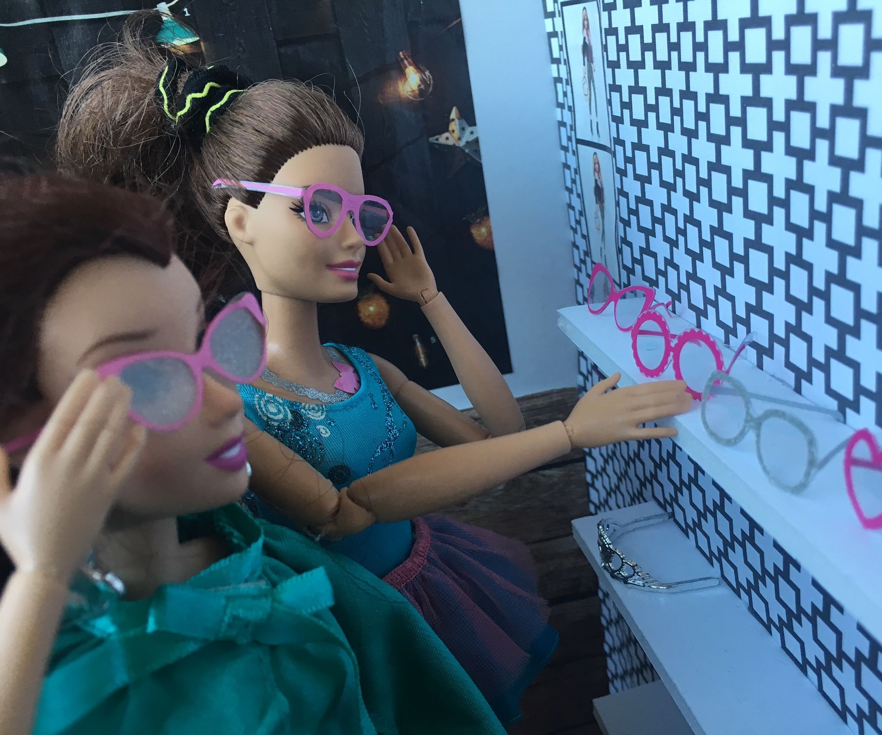 Barbie´s Glasses With Silhouette Cameo / Portrait