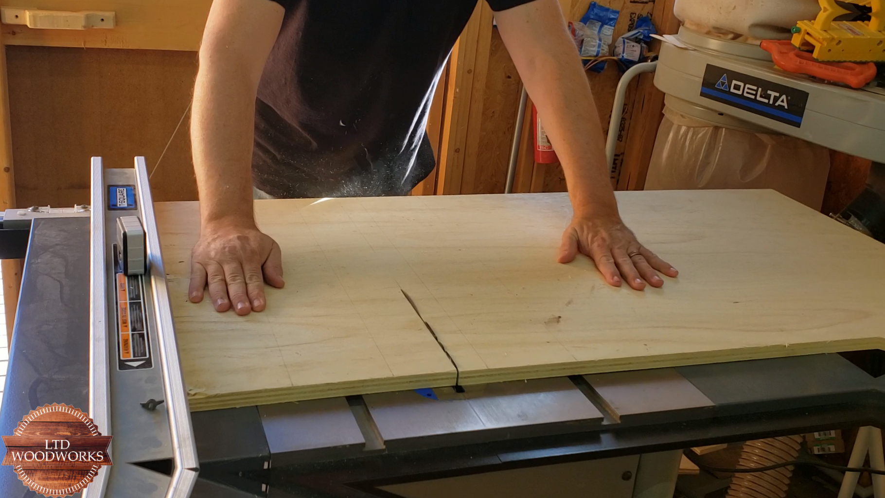 Cross cutting plywood discount on table saw