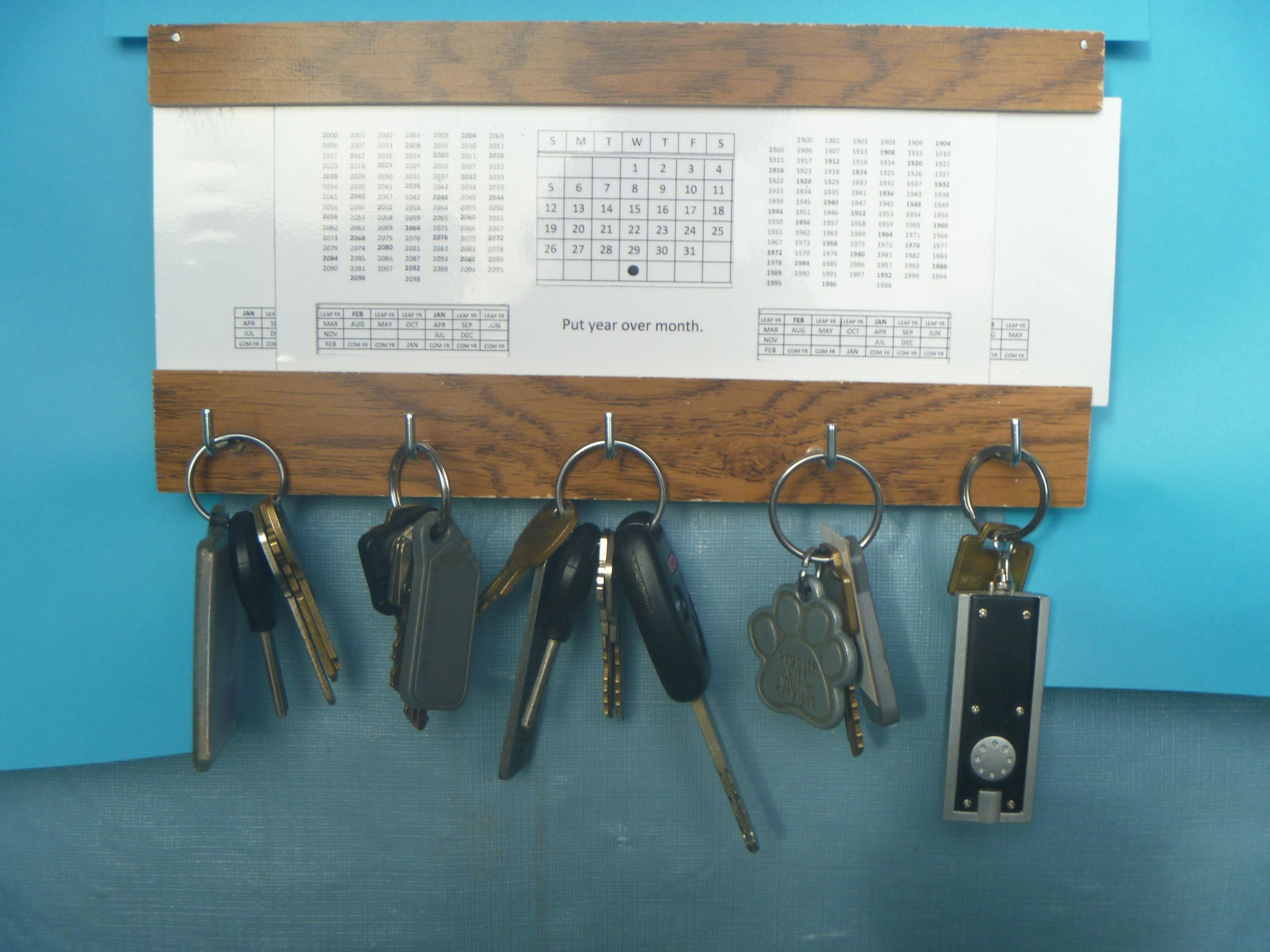 Key Holder With Perpetual Calendar