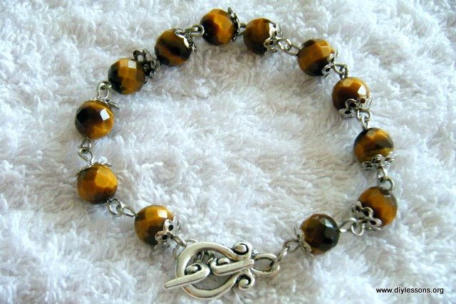 Cat's Eye Bracelet Jewelry Making Tutorial