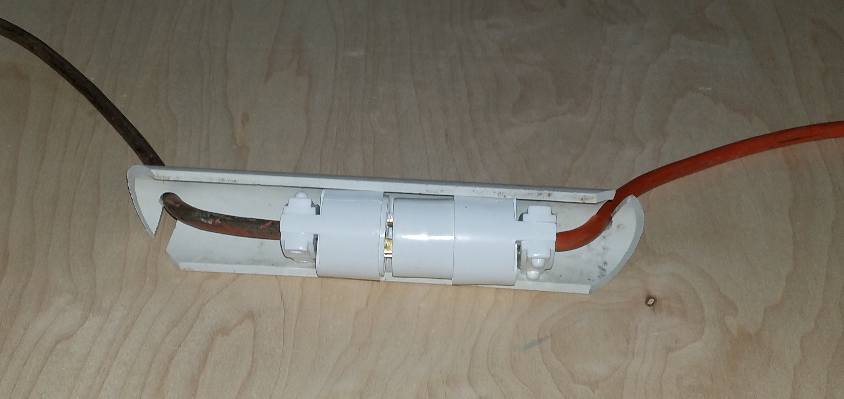 Make a Quick Extension Cord Lock 4 Steps (with Pictures) Instructables