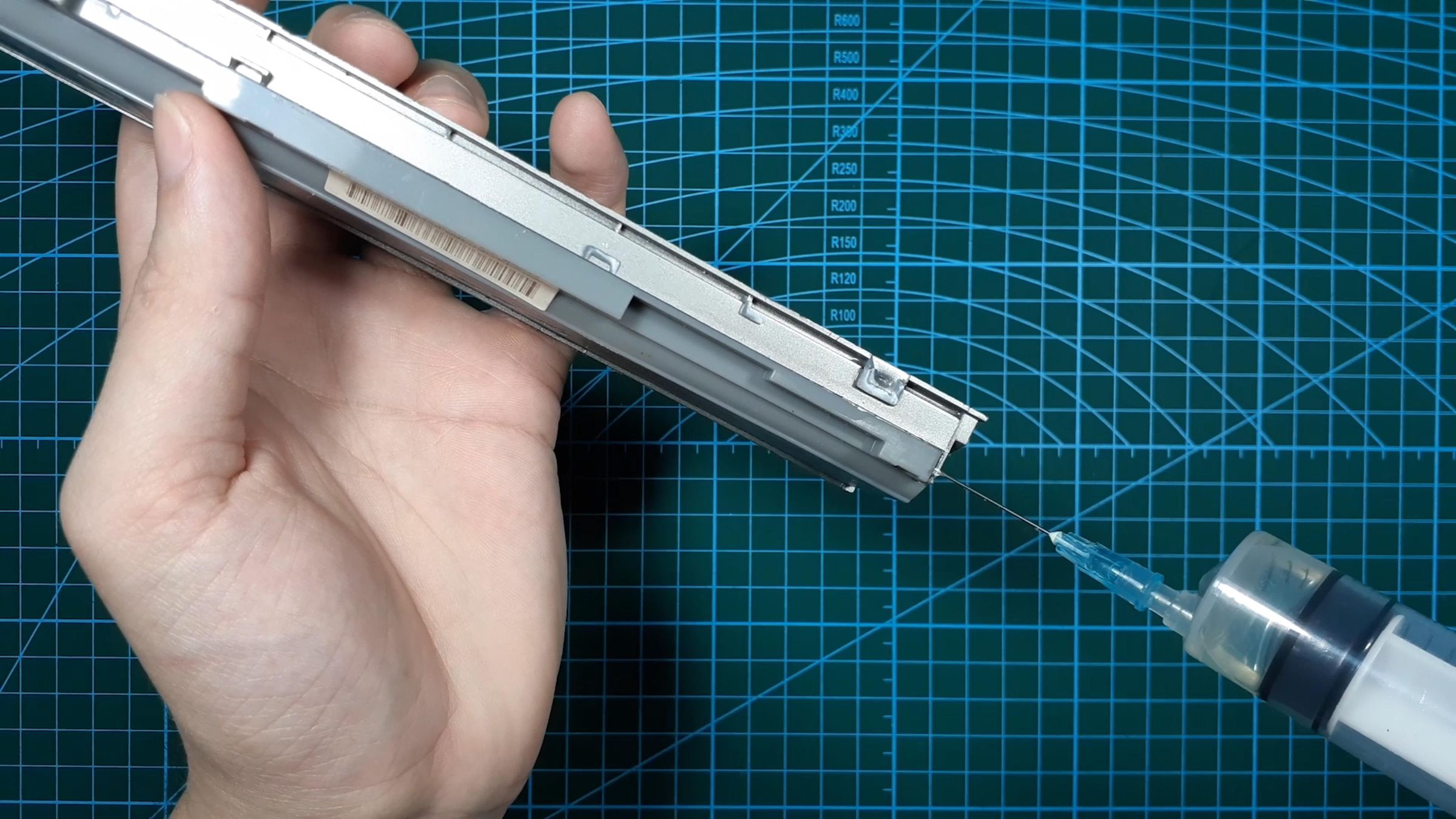 How to Open Laptop Battery and Get 18650 Without Any TOOLS Instructables