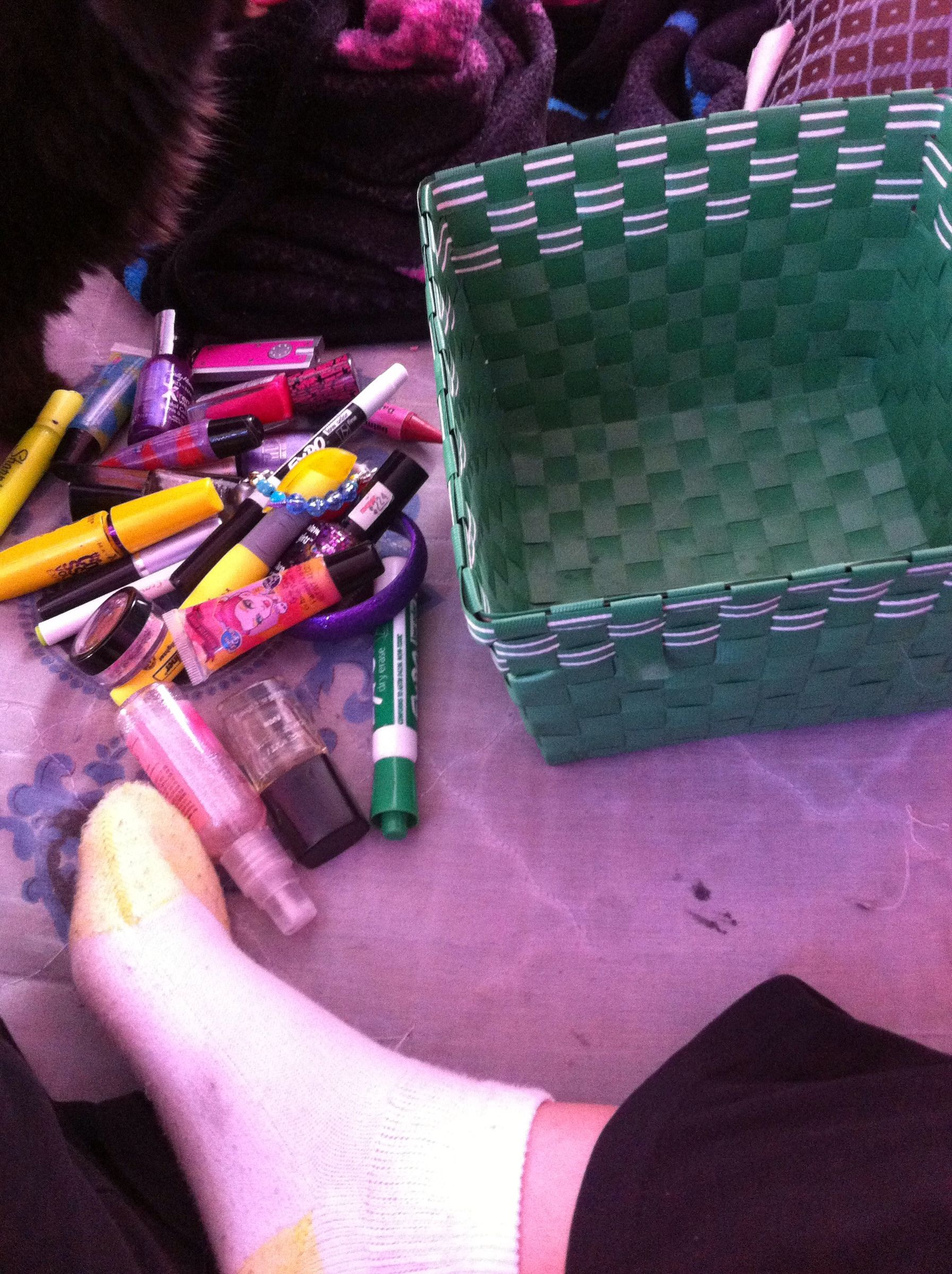 How to Get a Basket Full of Stuff Organized 4 Steps Instructables