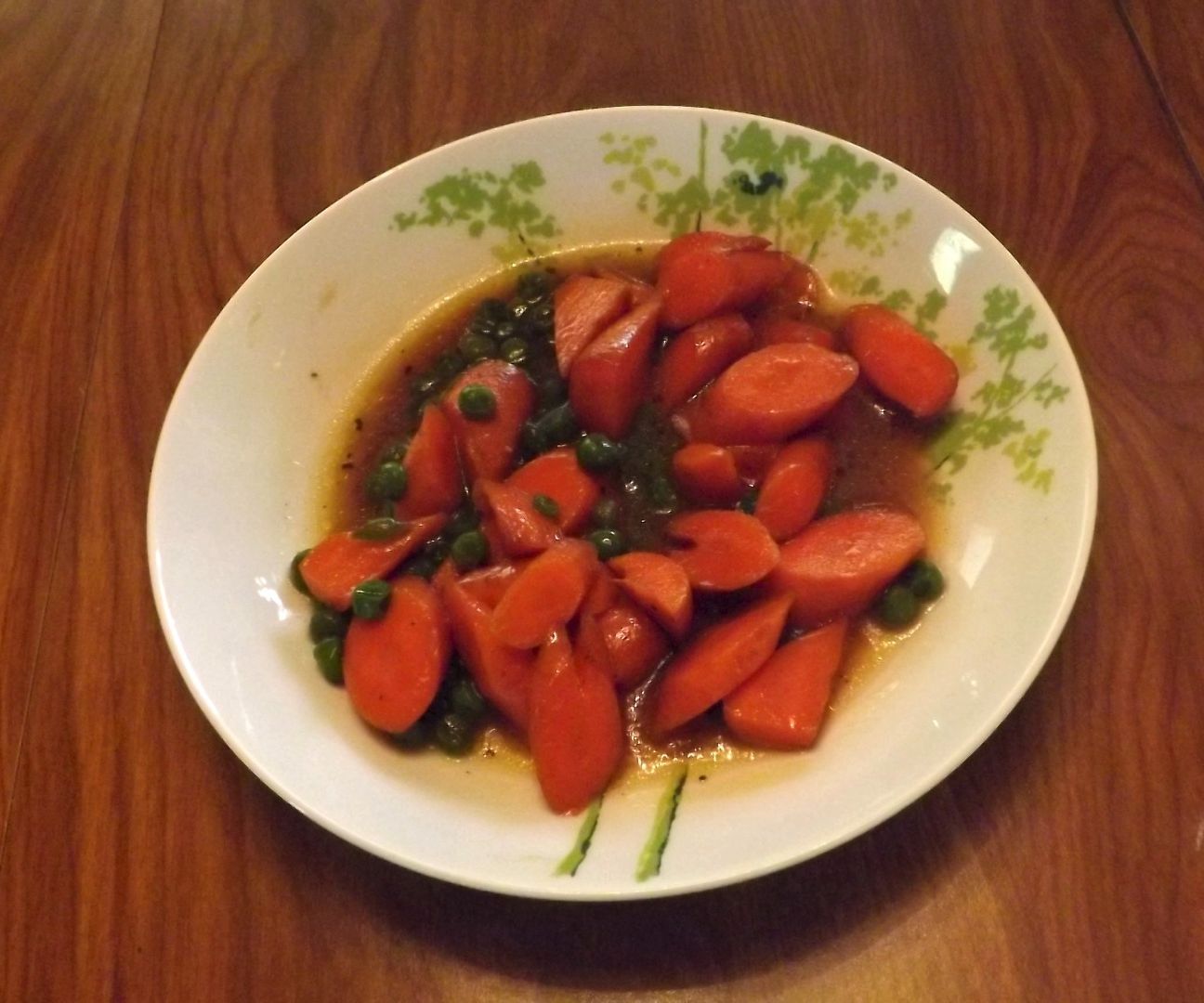 RUM GLAZED CARROTS & PEAS