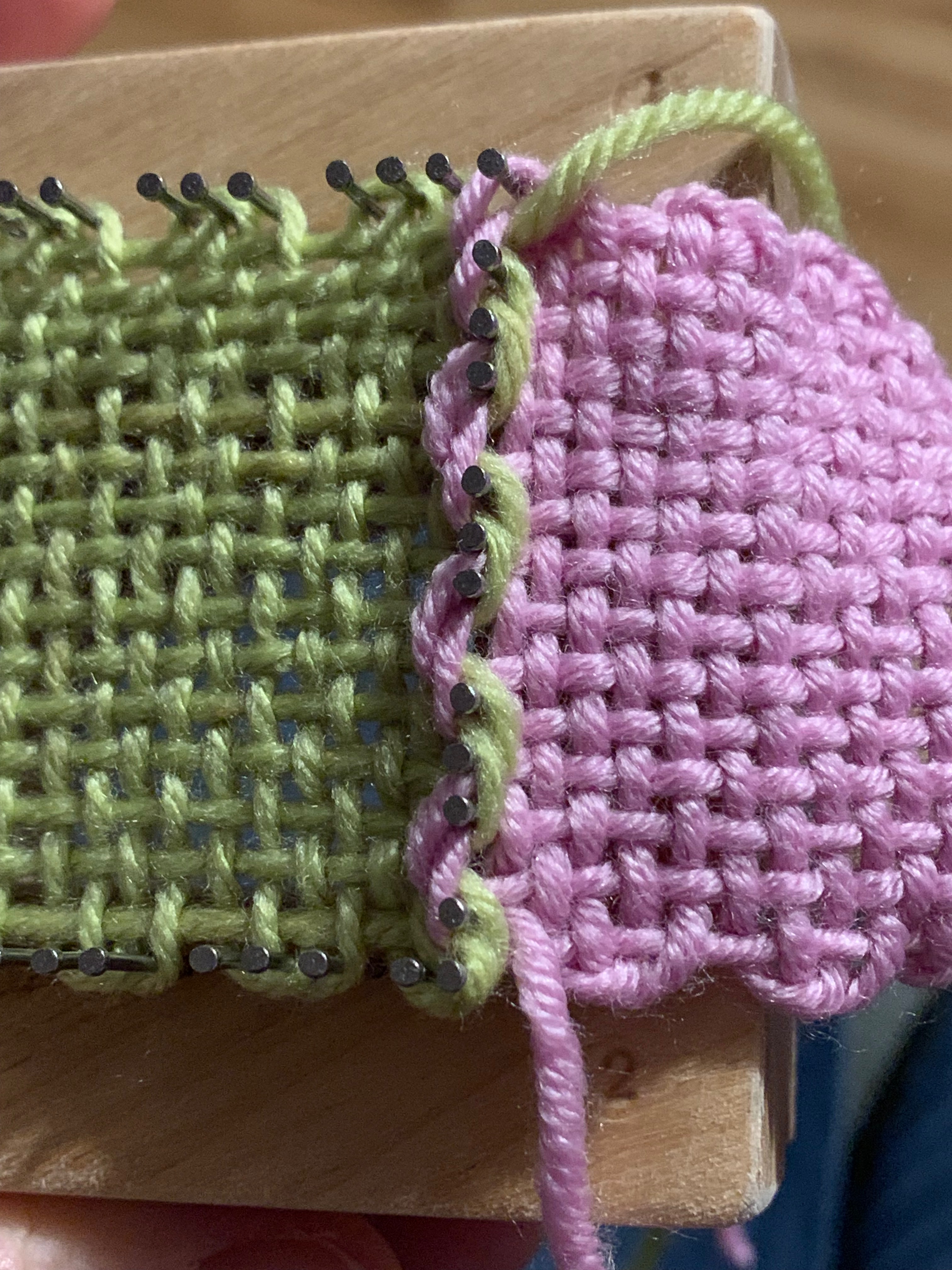 Invisible Join for Pin Loom Squares As You Weave 8 Steps (with Pictures) Instructables