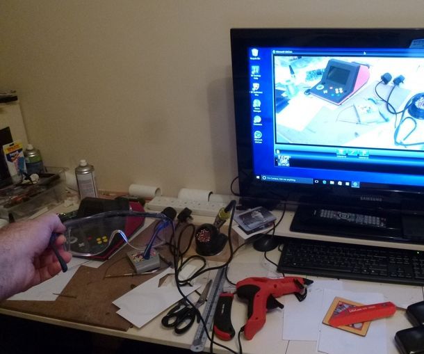 Modify DIY Spectacles / Goggles With a Webcam to Record Video