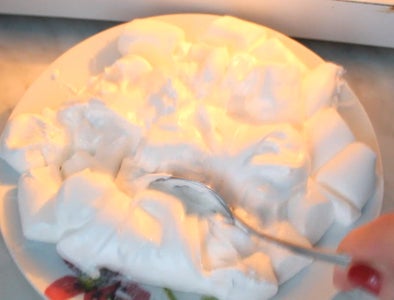 You’ll Never Believe What This  Macarons Is Made of Marshmallows Pink - White and Powdered Sugar!