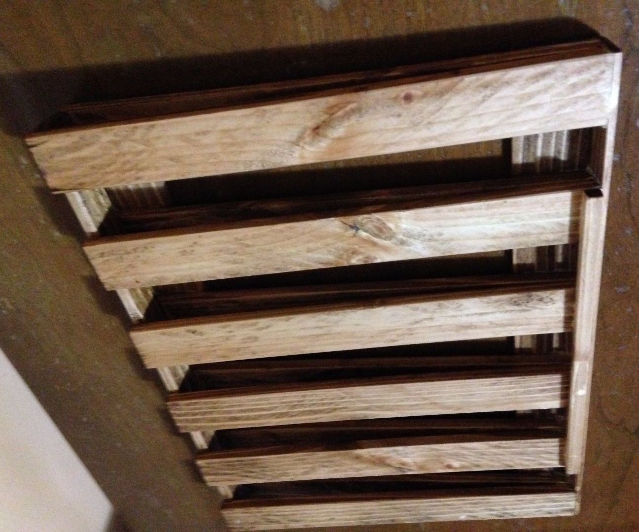 Laptop Cooling Stand (using a 2x6)