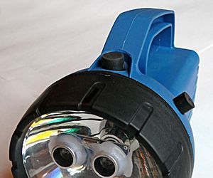 YourDuino: HandBat - Handheld Ultrasonic Radar using Arduino