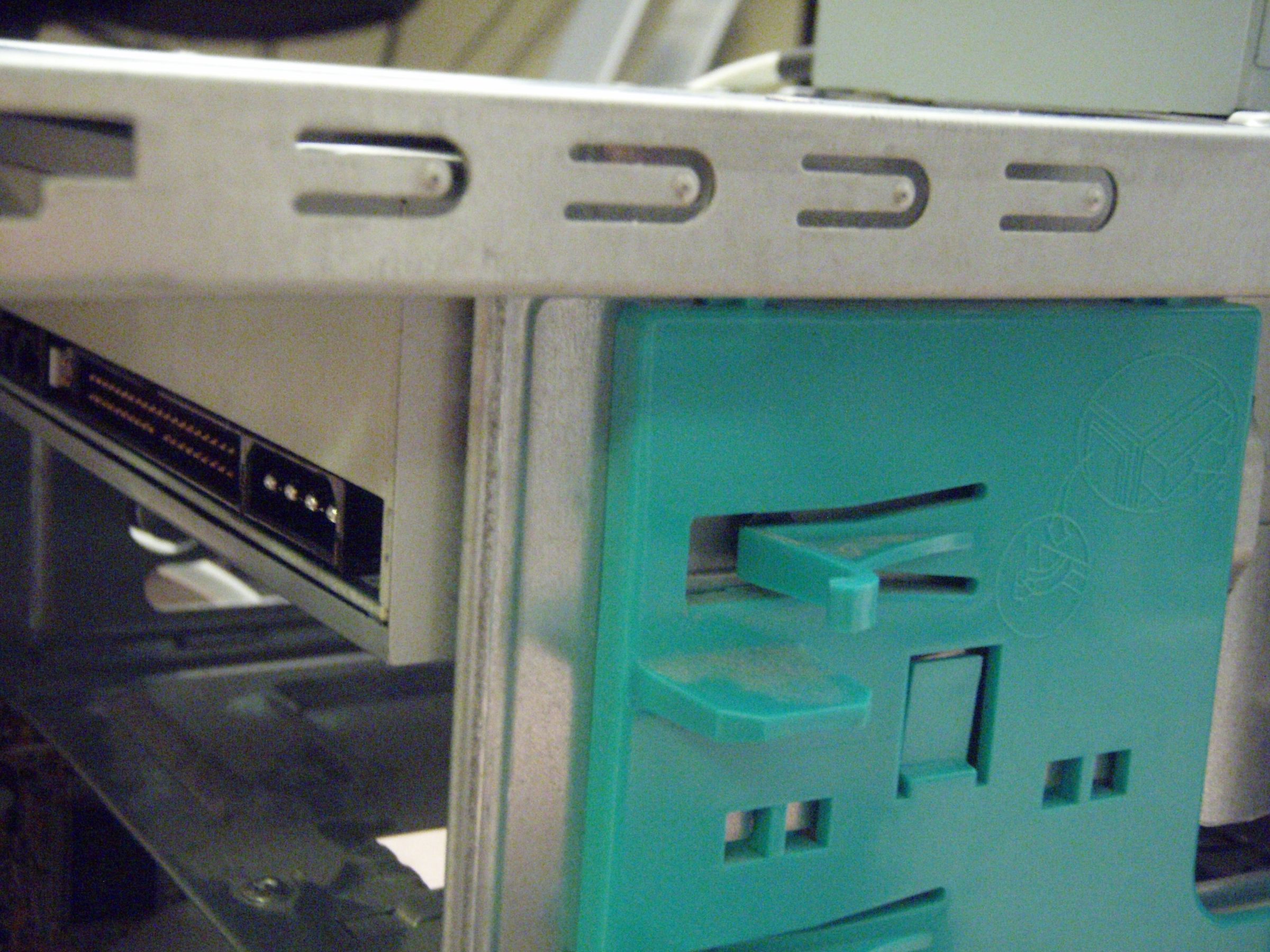 How to Disassemble a Computer : 16 Steps (with Pictures) - Instructables