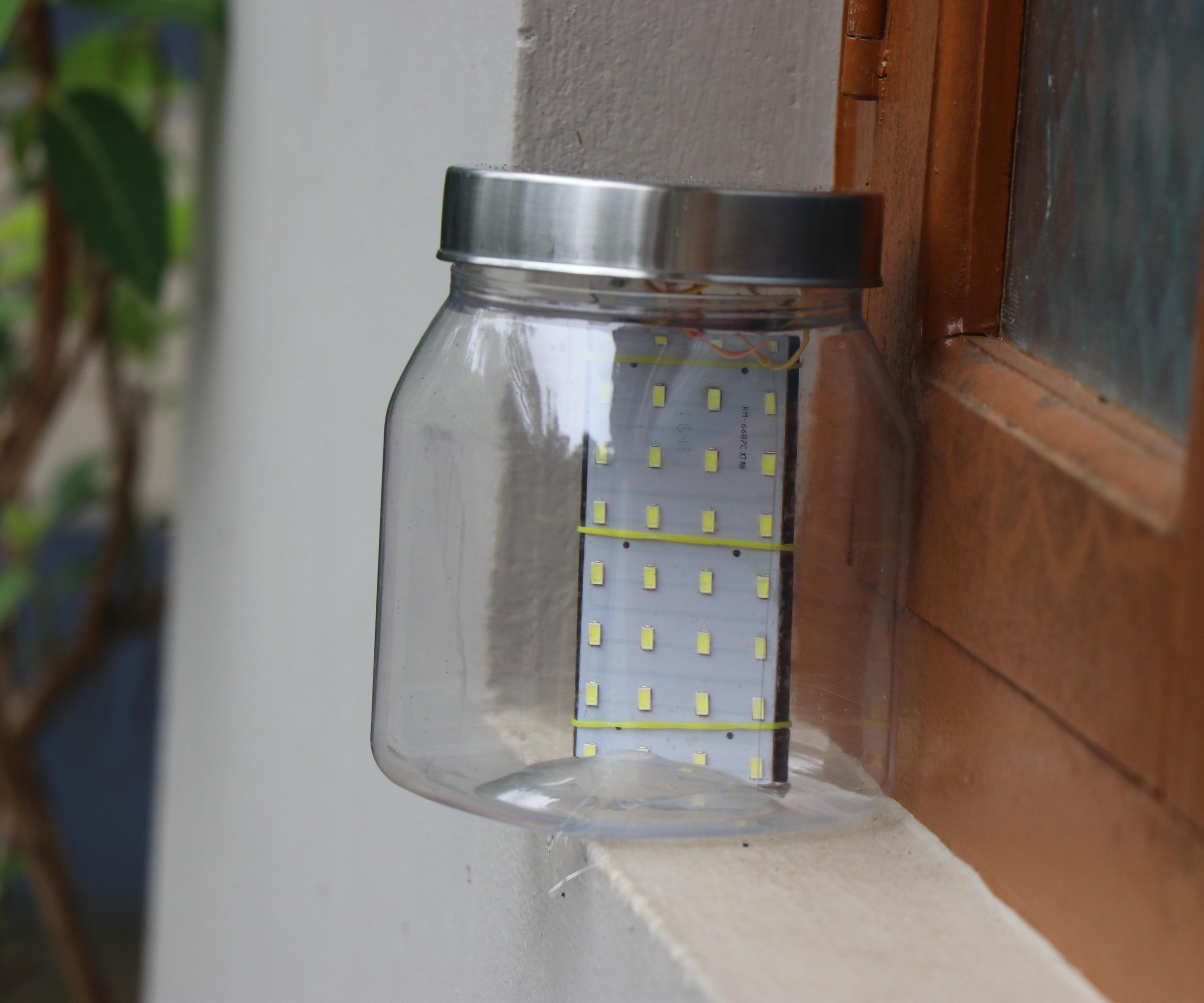 How to Make Solar Light at Home From Recycled Parts