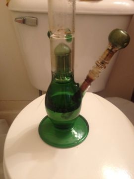 How to Clean Your Smoking Glass : 5 Steps