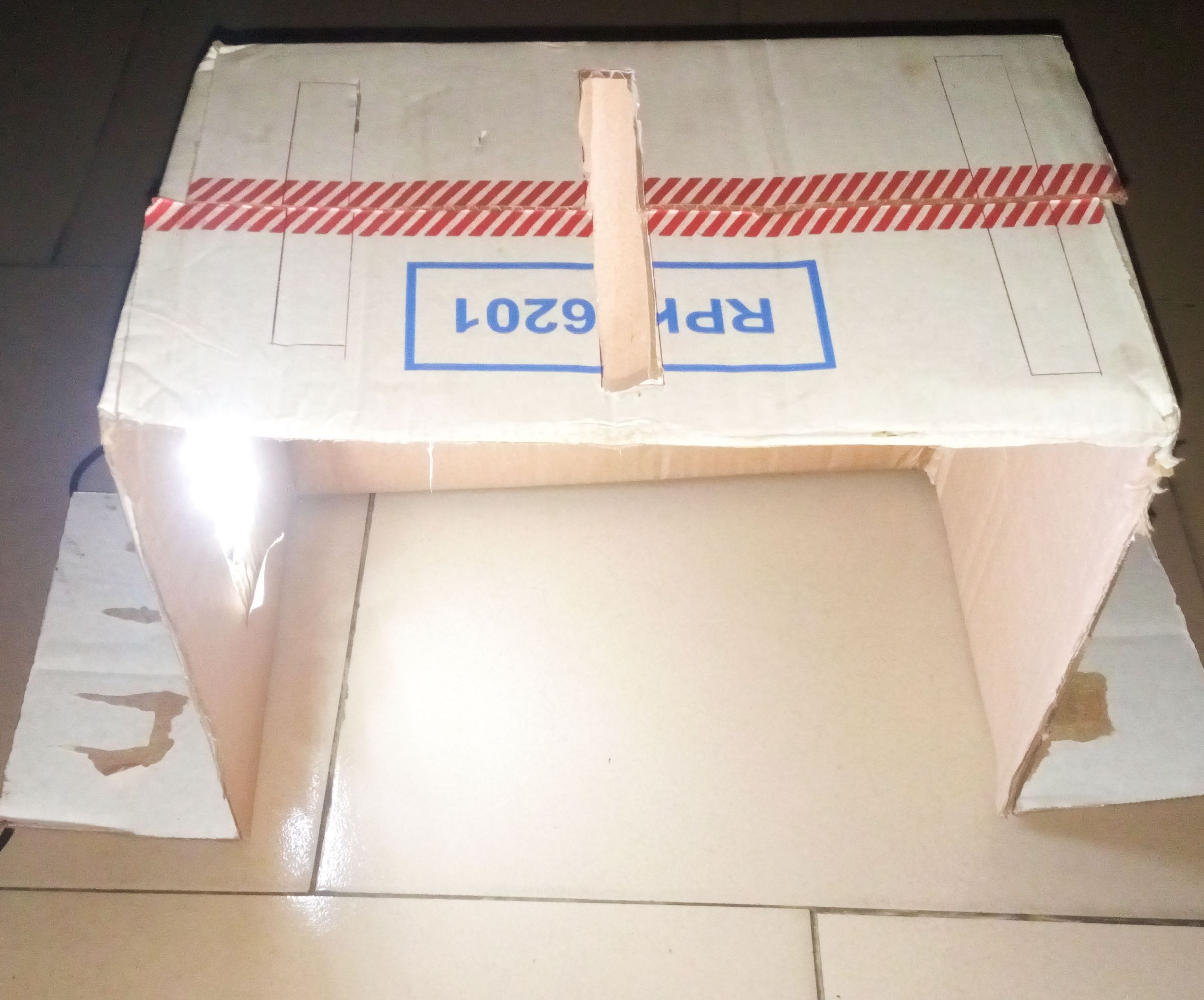 Cheap DIY Photo Box