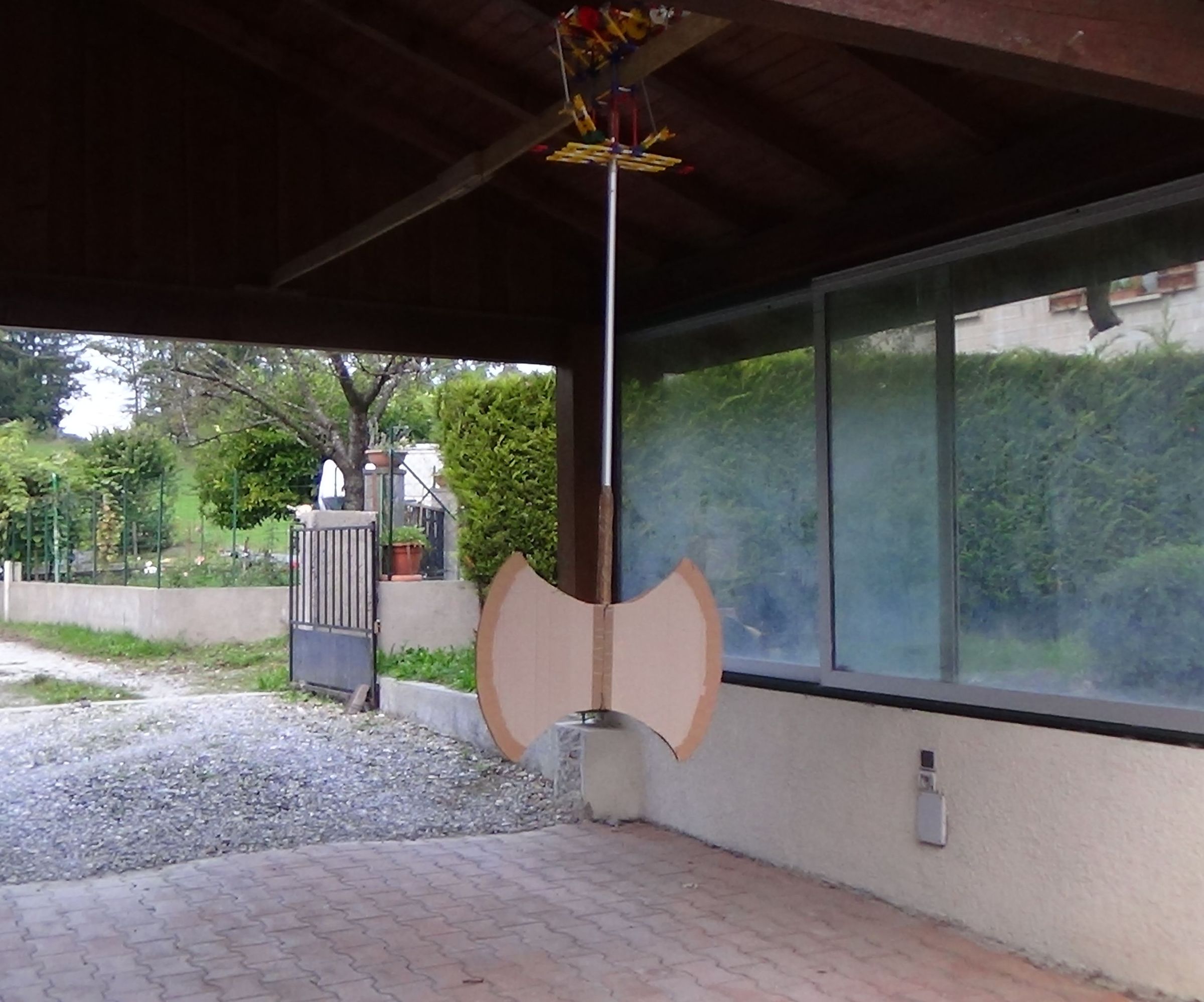 Halloween Motorised Swinging Axe