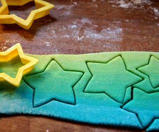 Making a Gradient (using Salt Dough)