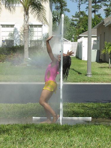 KidWash 2 : PVC Sprinkler Water Toy