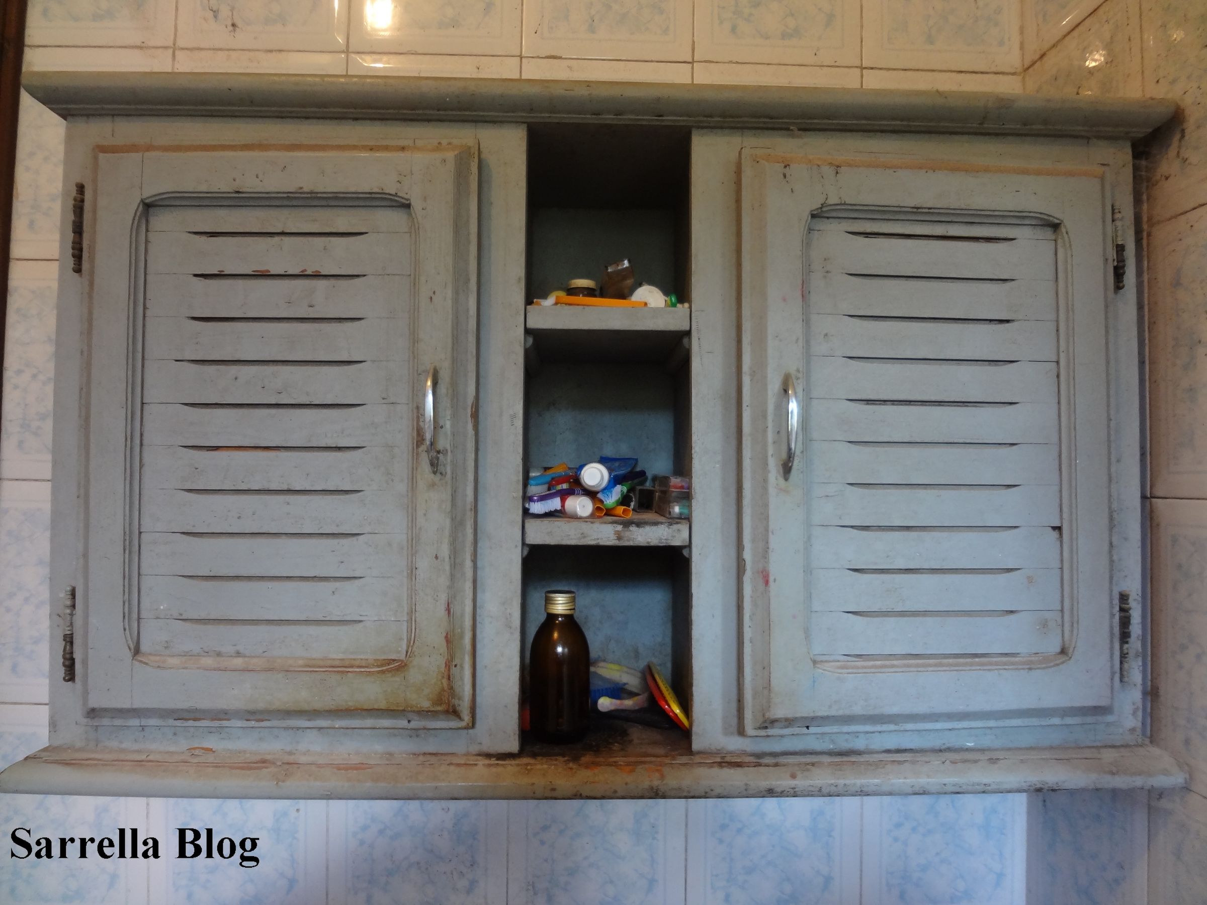 Cleaning and Fixing an Old Bathroom 16 Steps (with Pictures