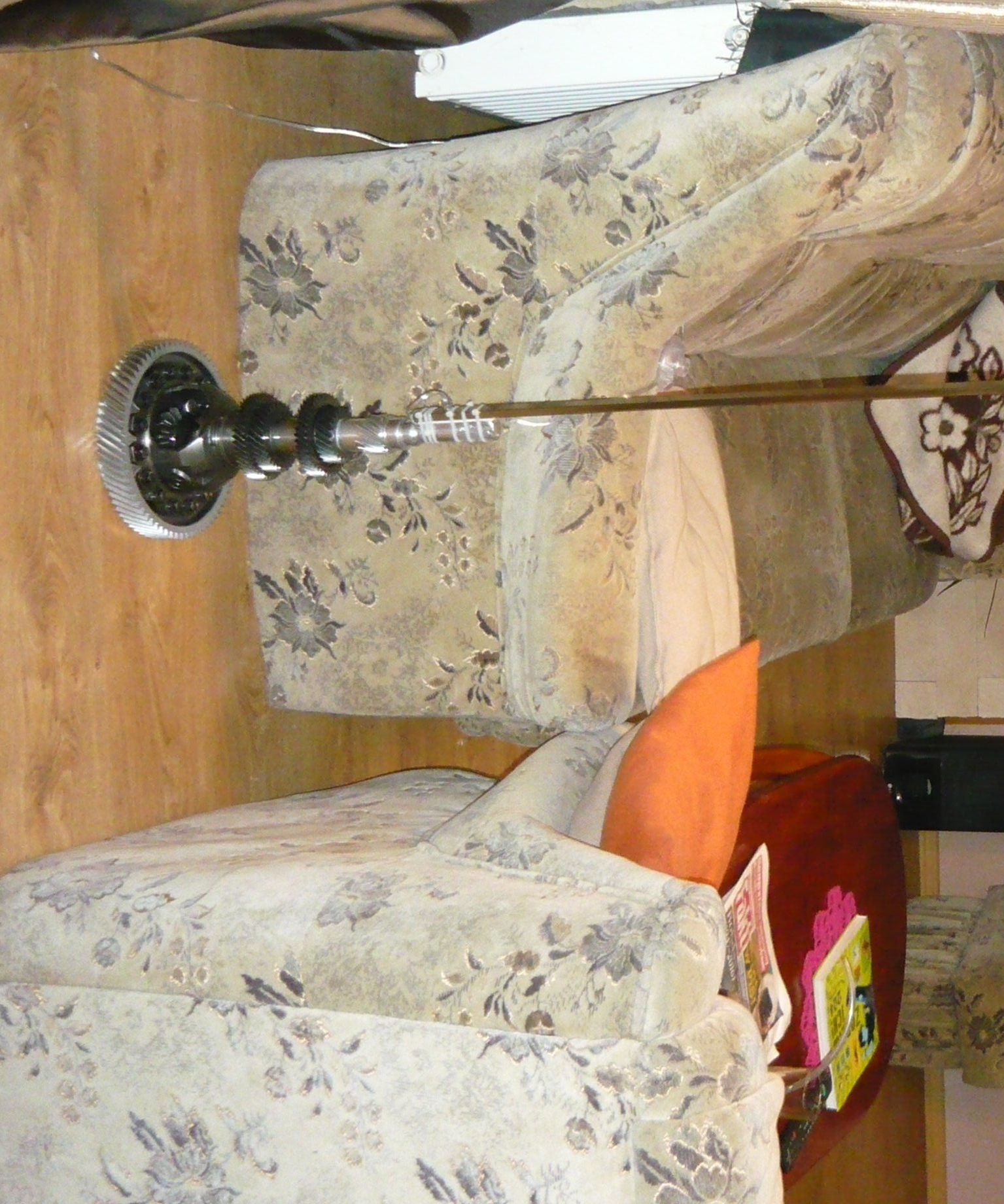 Transformation LED Floor Lamp Using Gearbox Parts  