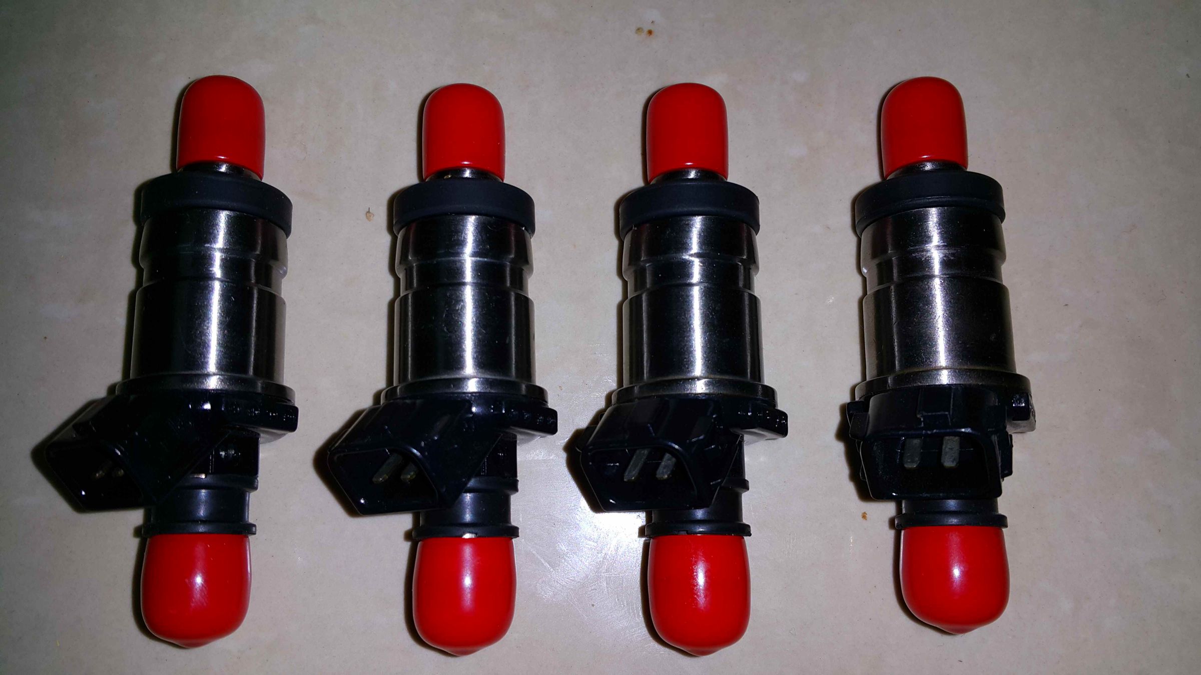 Replacing Fuel Injectors (Honda Civic 1999 D15B) 6 Steps (with