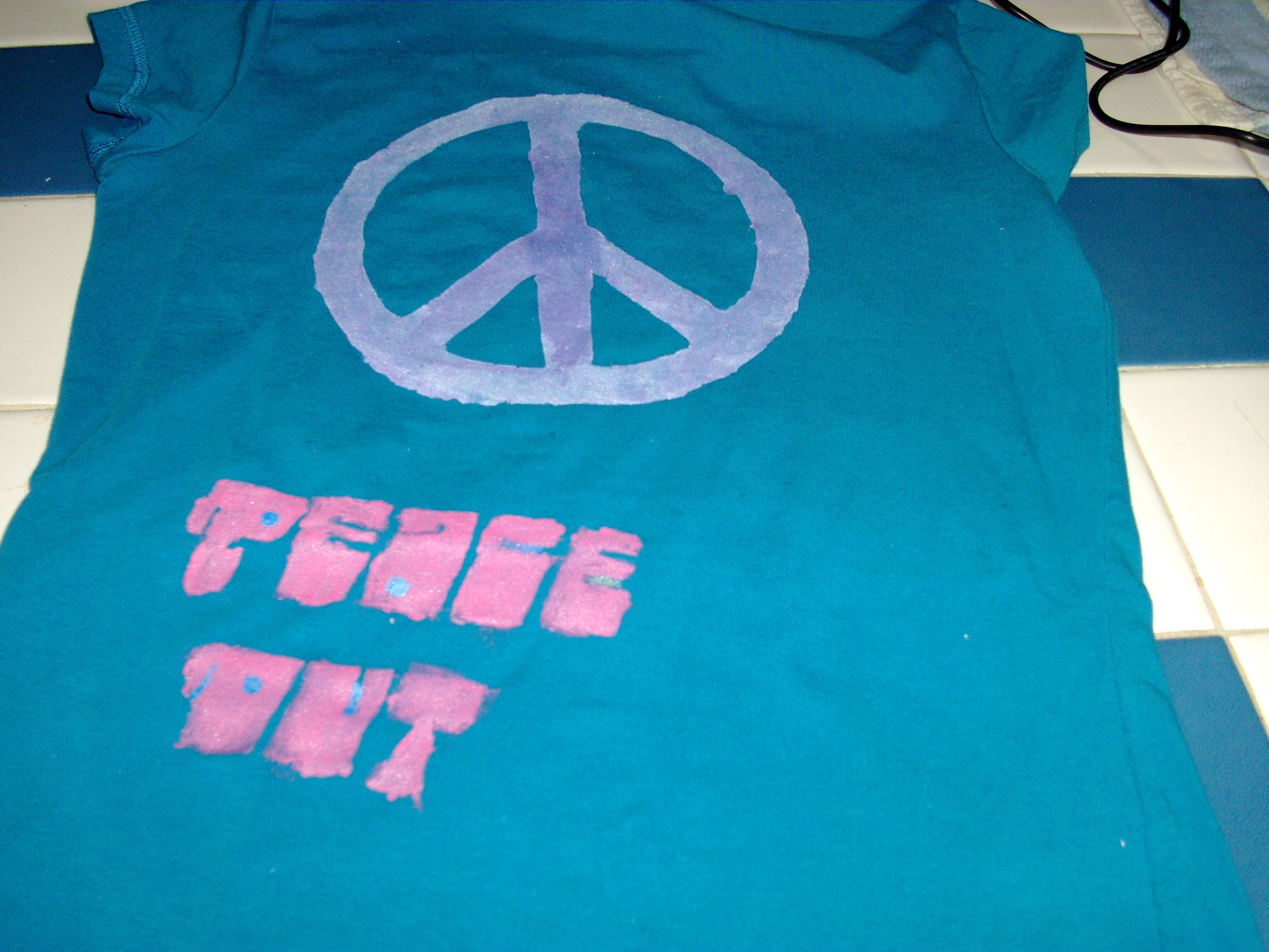 Stencilling T-Shirts