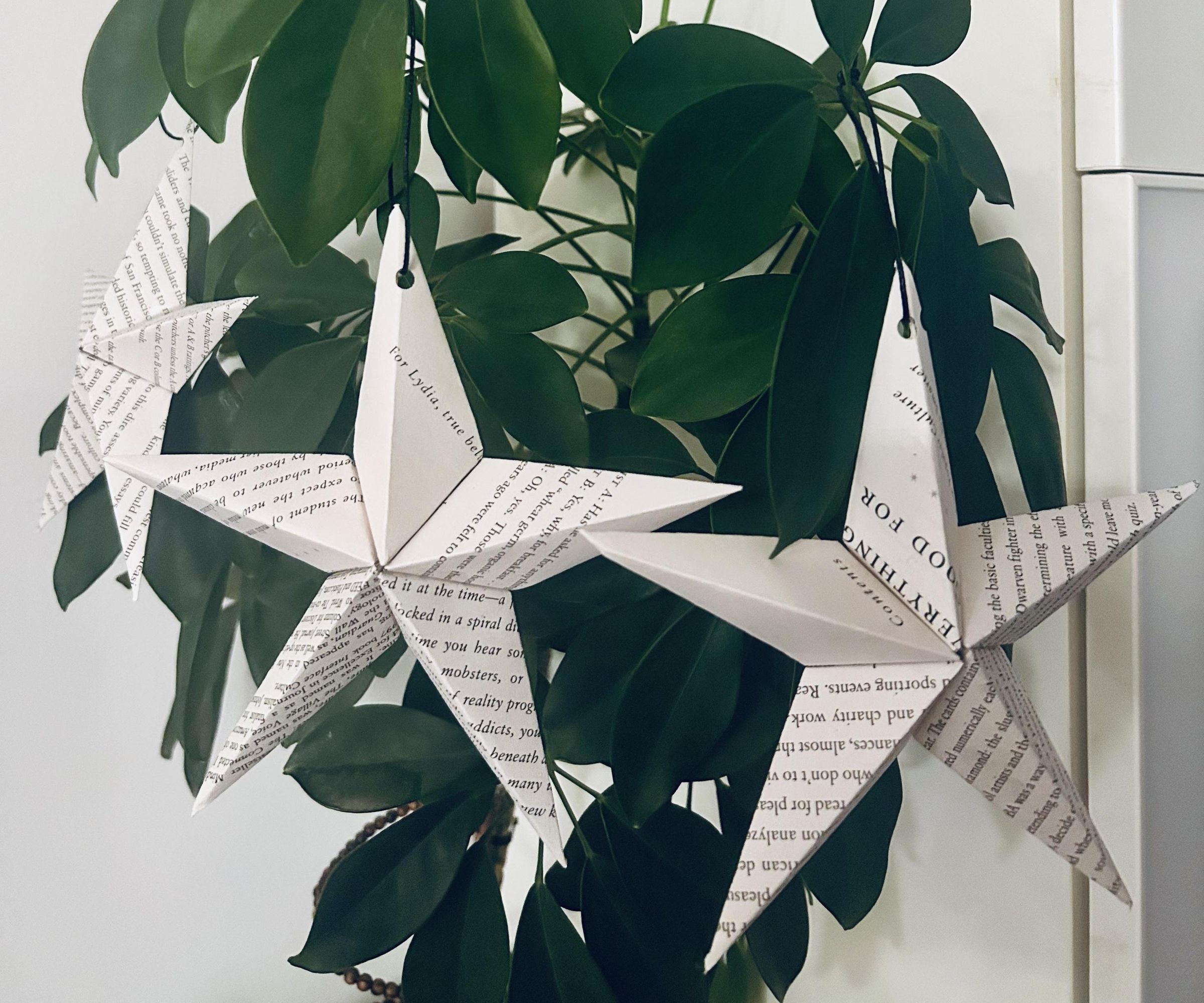Upcycling Old Books Into Christmas Stars