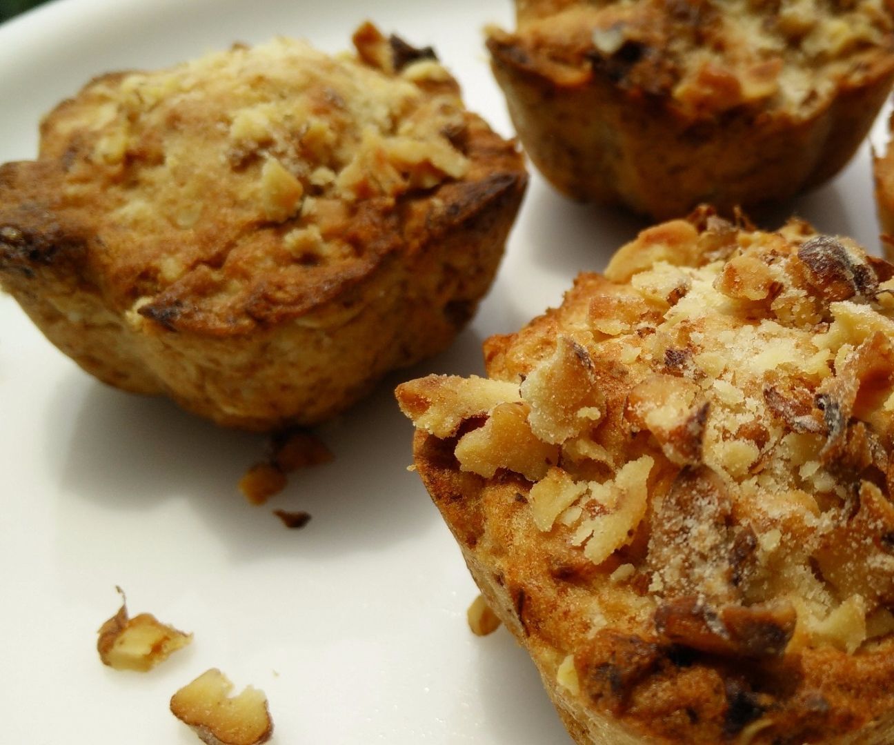 Banana Walnuts Oats Muffins With Philips Airfryer 