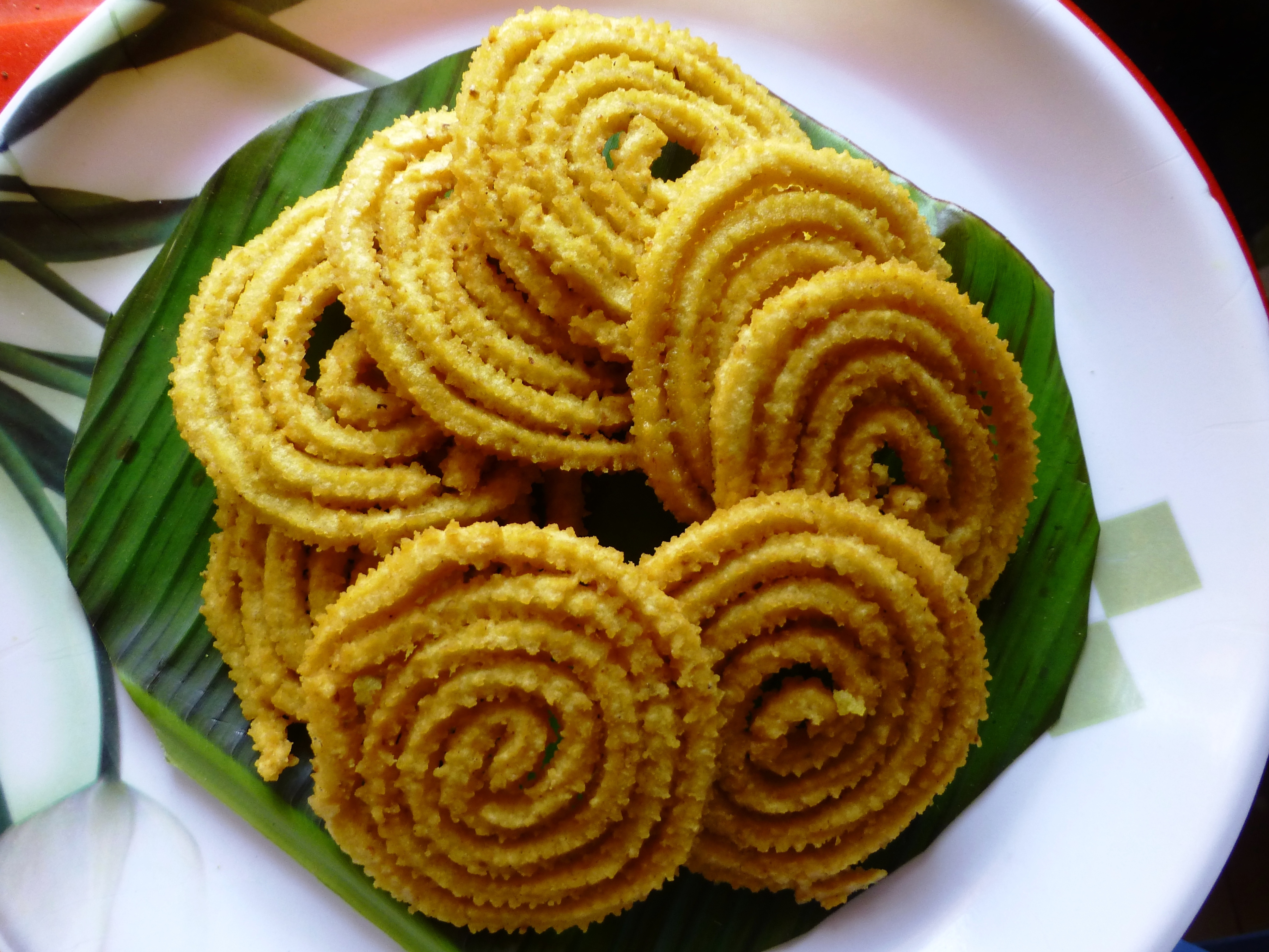 Murukku : Savory and Crunchy Twists Made From Rice Flour