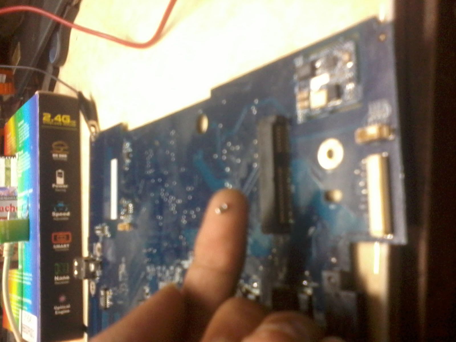 Testing a SMD Capasitor on Laptop Motherboard
