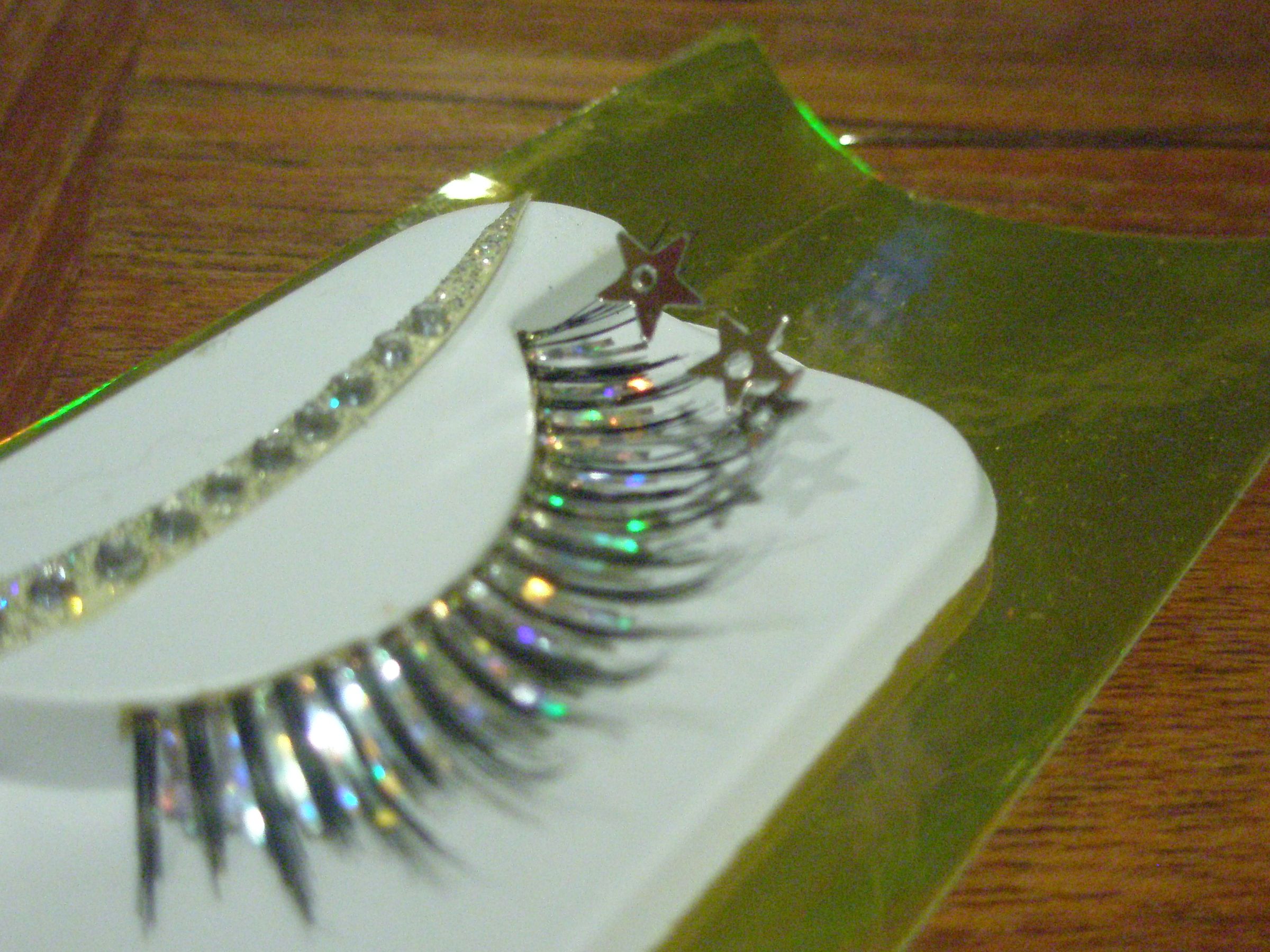 How to Make and Apply Your Own Novelty Eyelashes 5 Steps Instructables