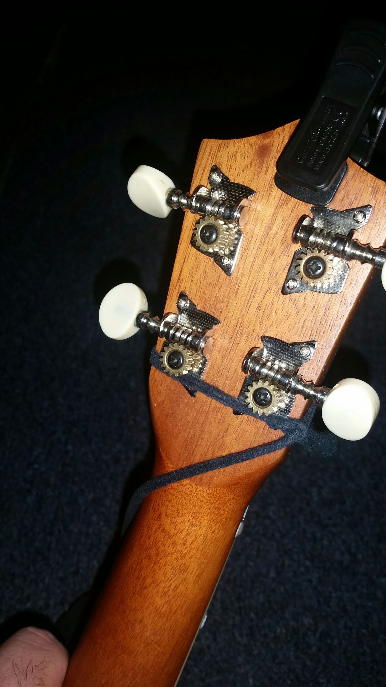 Command Hook Ukulele Strap Button 4 Steps Instructables