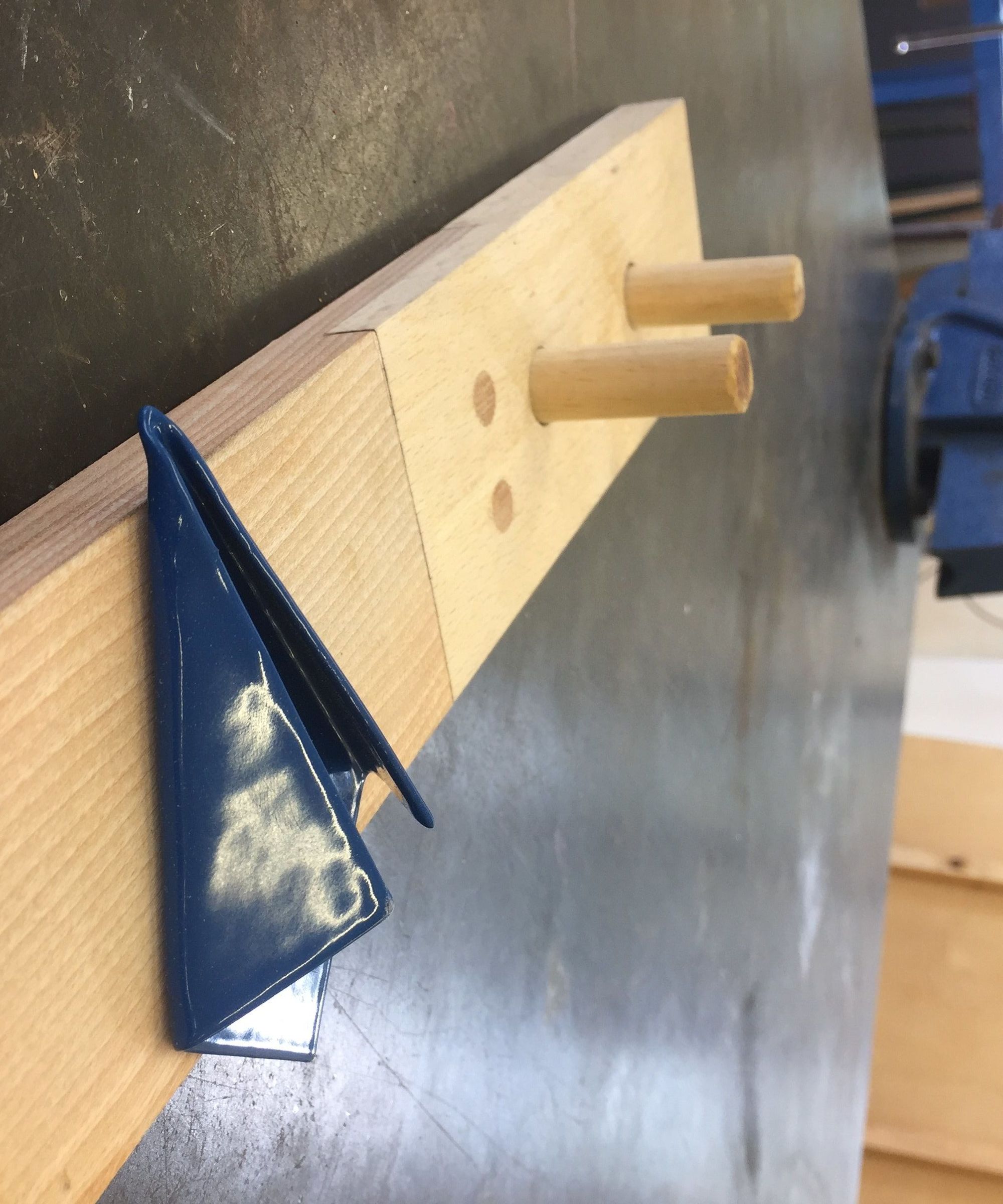 Callum's Awesome Coat-Hanger