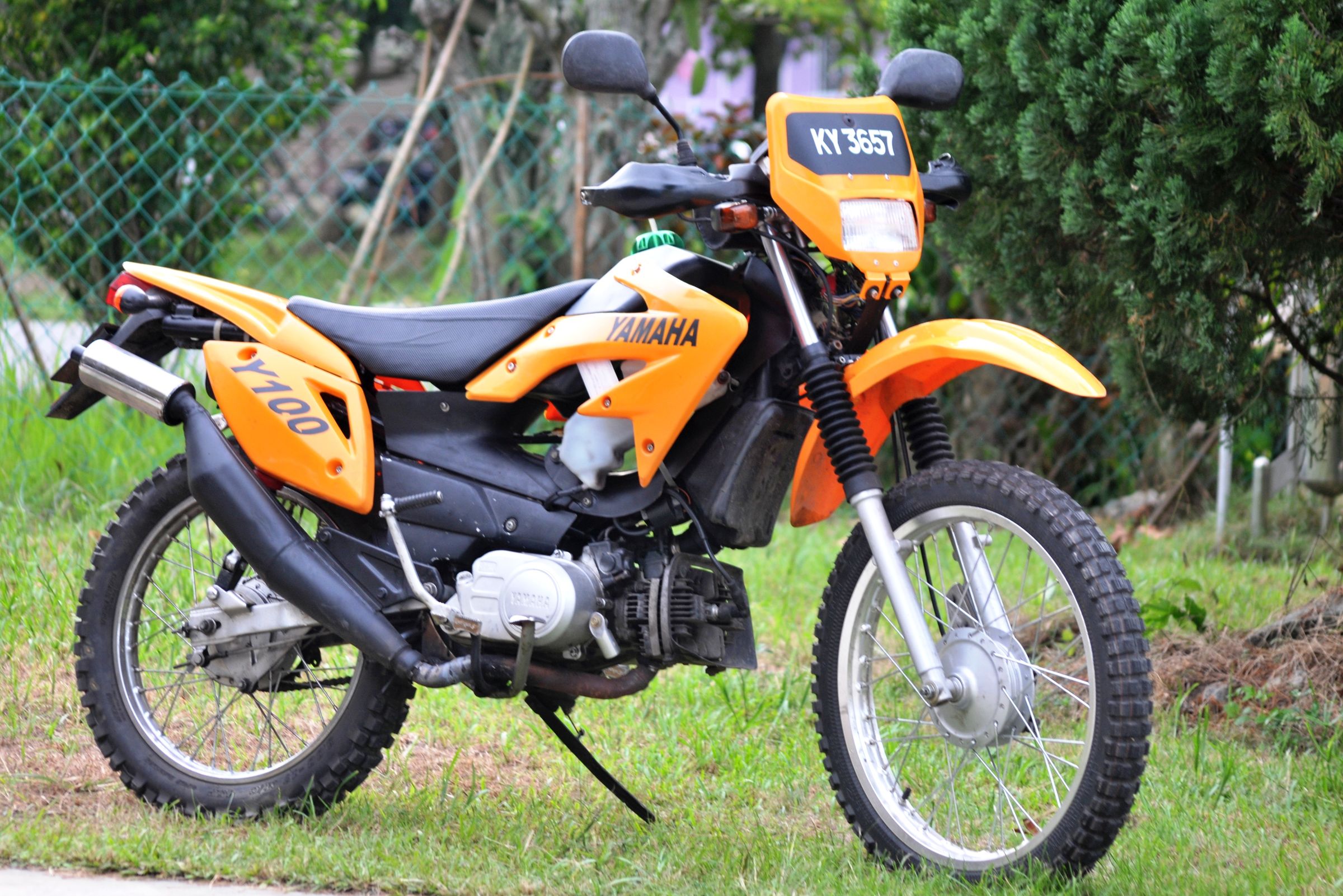 Green Home built Scrambler from a Yamaha Y100 - KTimHA