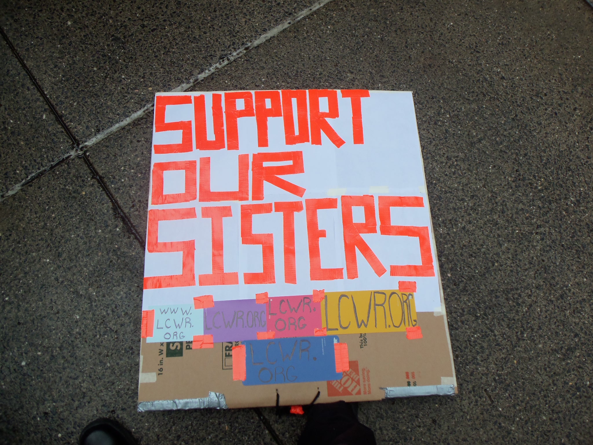 How to Make Protest Signs With Duct Tape for Under $10 (NYPD Compliant)