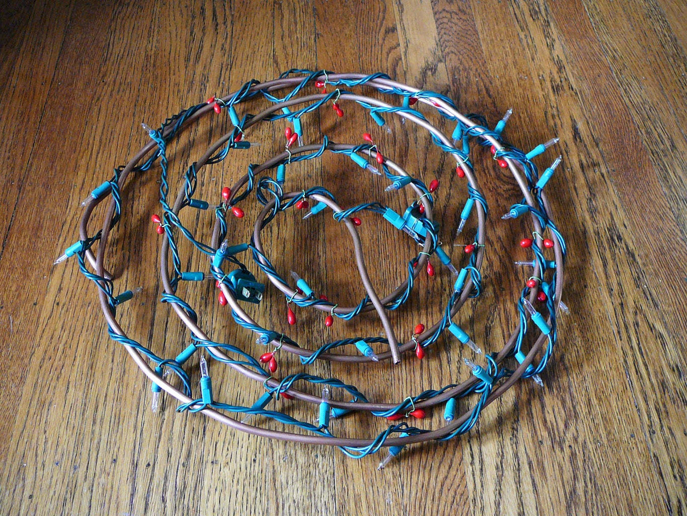 Collapsible Wire Christmas Tree