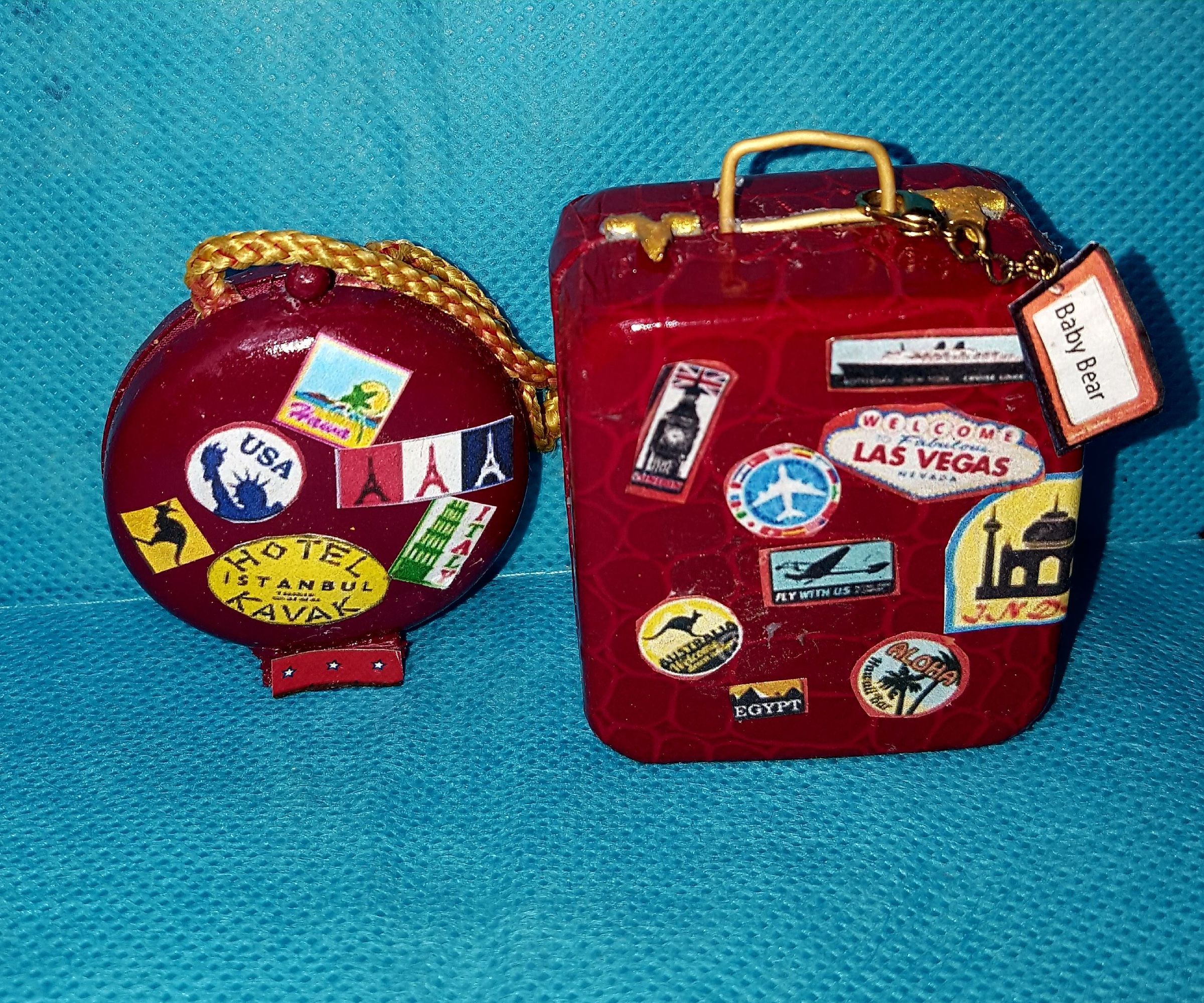  Luggage From a  Ring Box