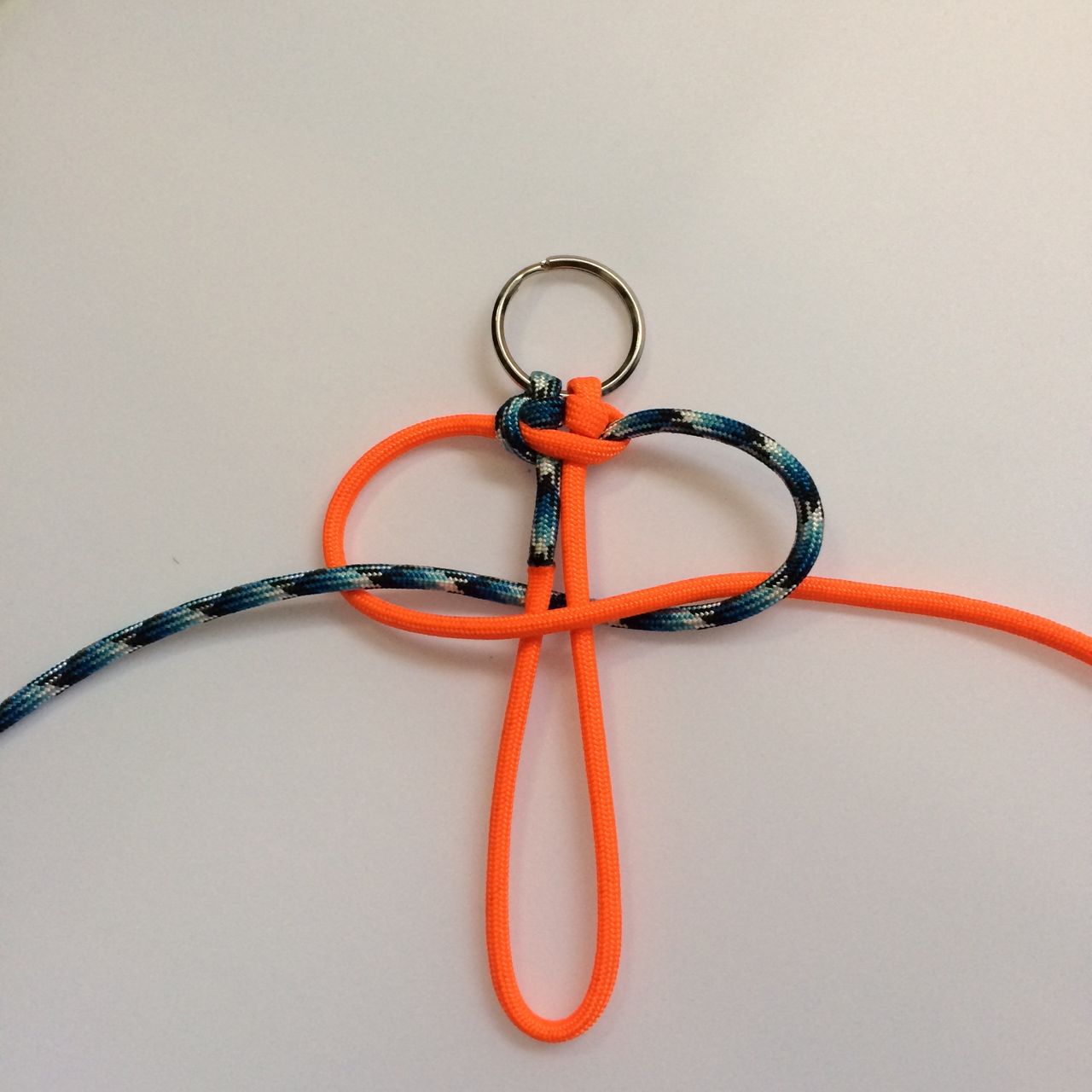 Paracord Keychain 4 Steps Instructables